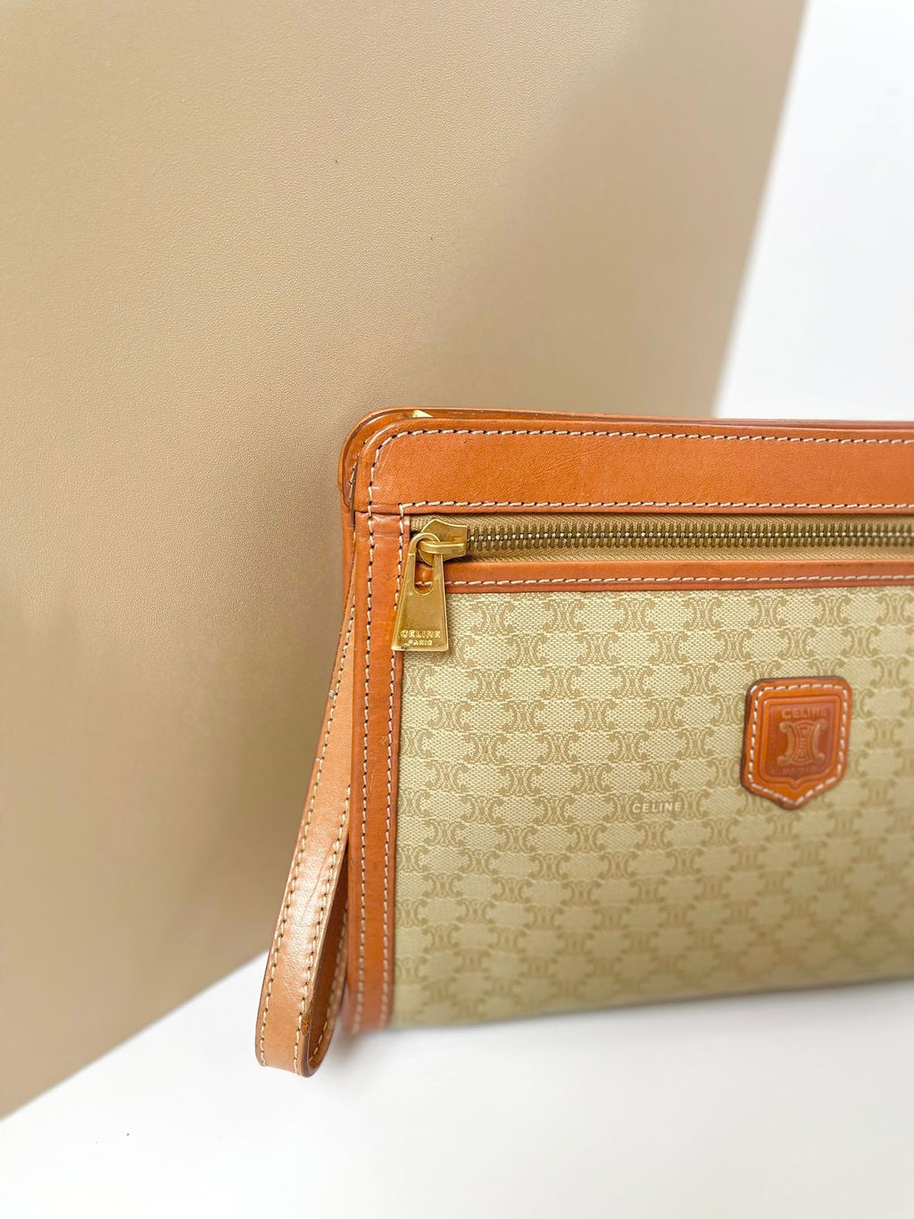 CELINE Beige Apricot Old Flower Leather Gold Arc de Triomphe Buckle Small Bag/Side Bag/Messenger Bag