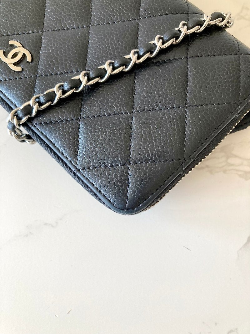 CHANEL Black Silver Caviar Leather Zipper Side Bag/Slant Bag/Long Clip/Wallet - Japanese Second-hand Vintage