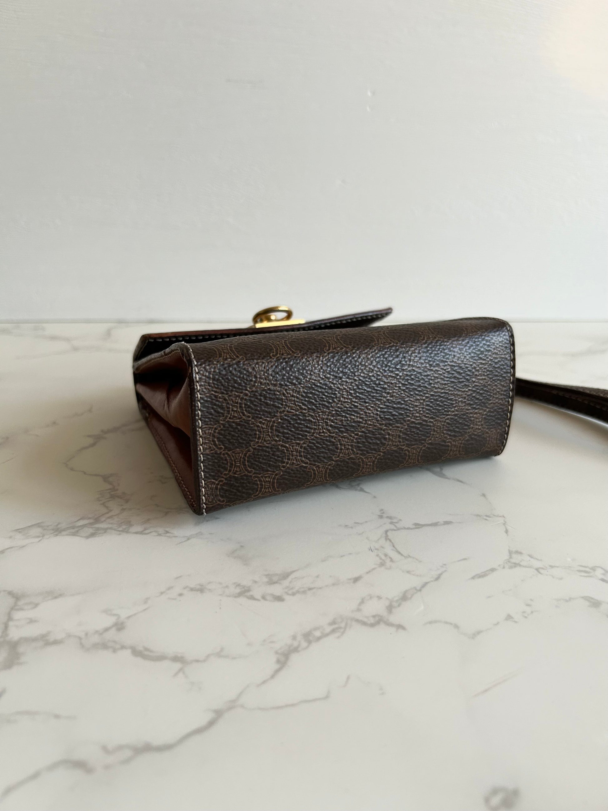 CELINE Extremely rare coffee-colored old flower mini Kelly side bag / oblique bag