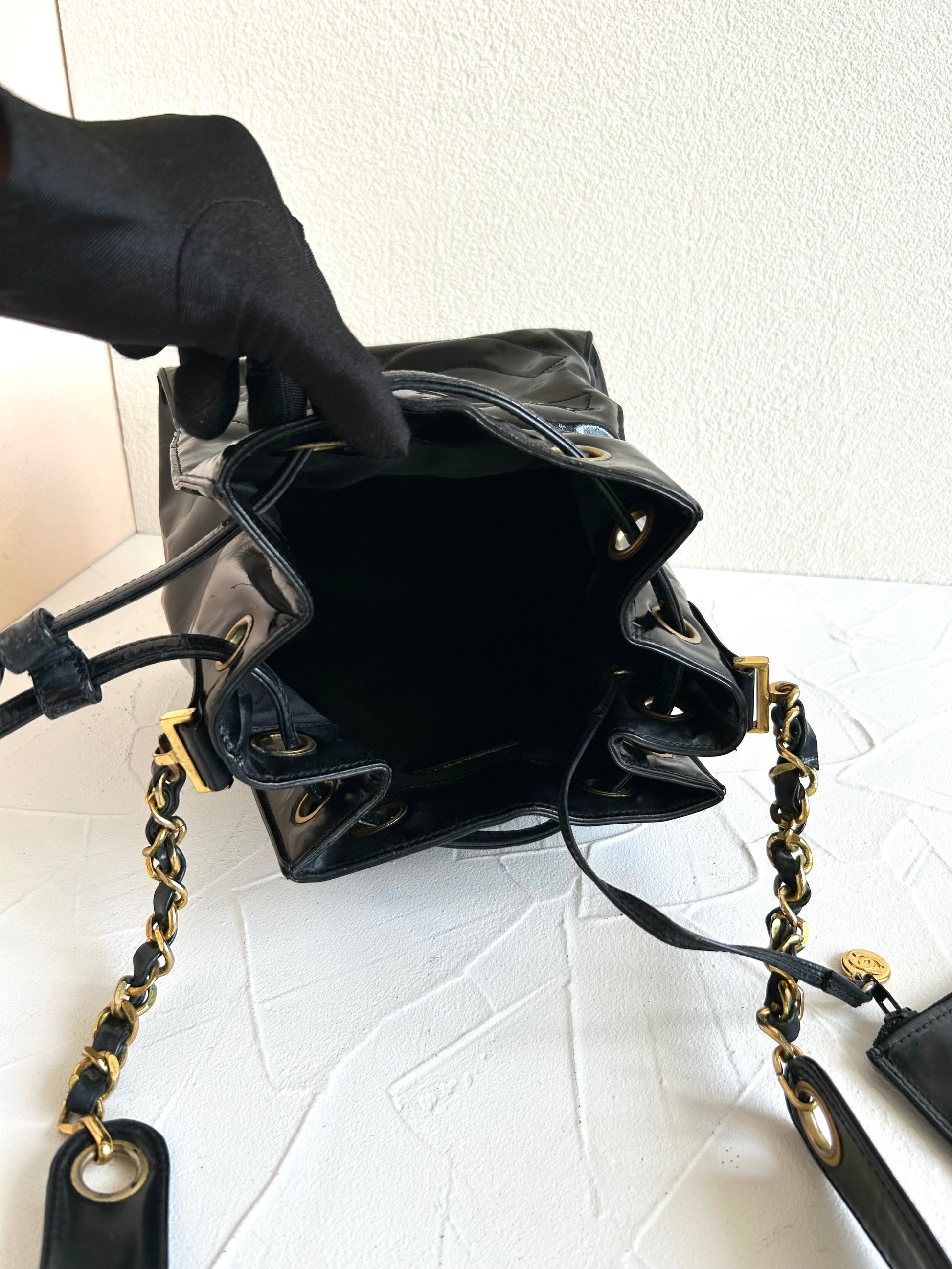 中古二手Chanel黑色漆皮皮革水桶親子小包單肩包/側背包/斜背包