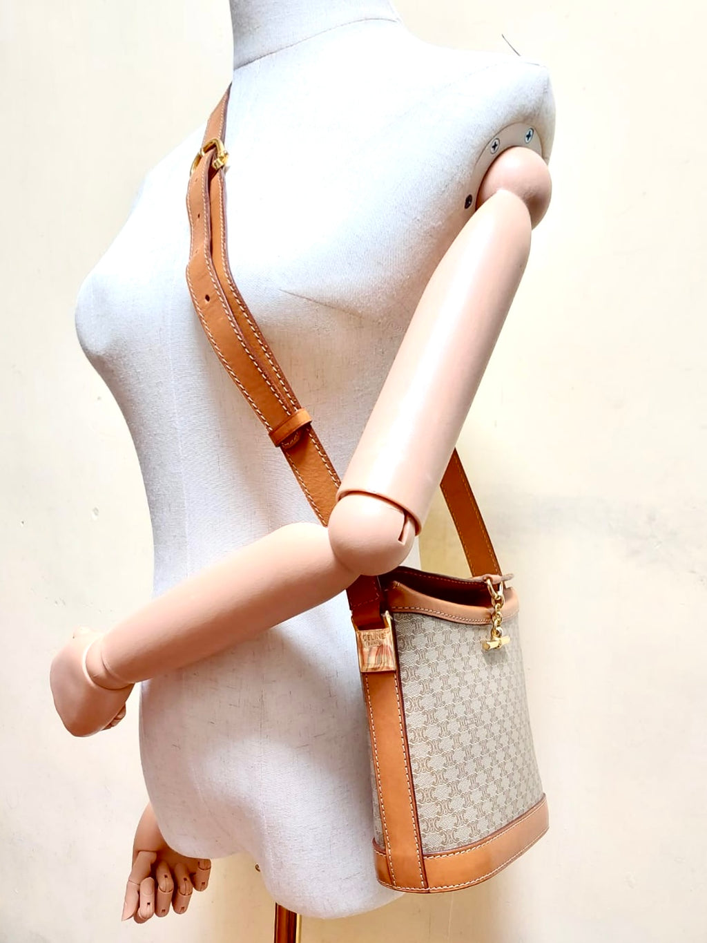 CELINE rare beige brown old flower golden ring potato chips small bag/side bag/oblique bag
