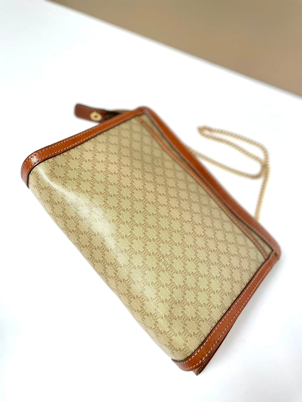 CELINE Beige Apricot Old Flower Leather Gold Arc de Triomphe Buckle Small Bag/Side Bag/Messenger Bag