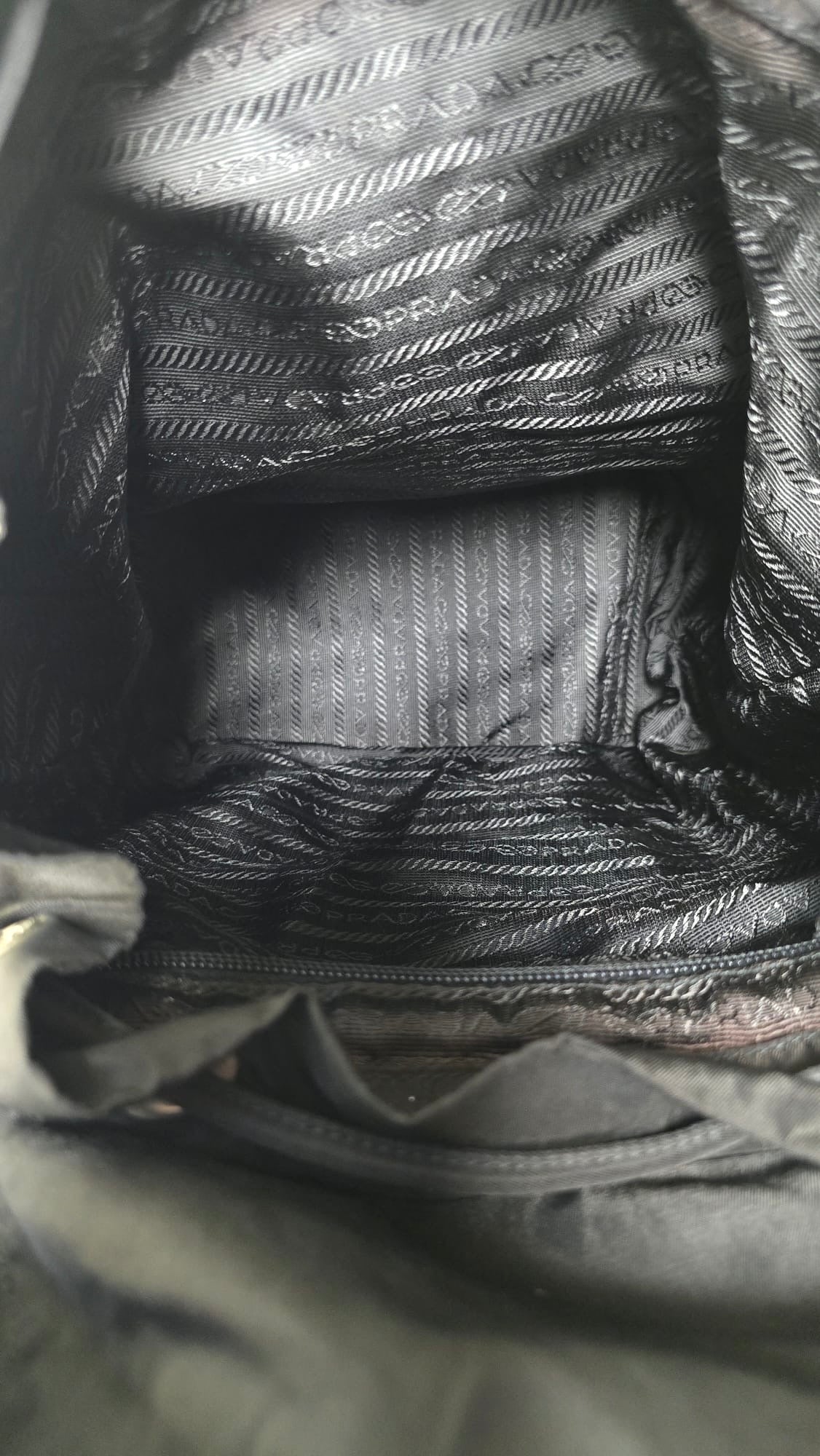 Prada黑色銀標尼龍雙肩包 後背包 背囊