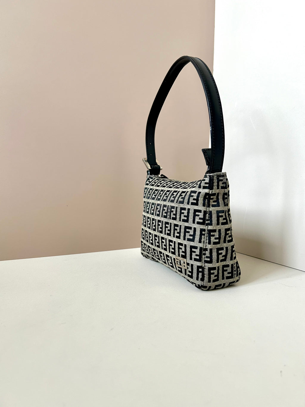 FENDI Zucchino blue and black old flower silver buckle small lunch box bag/underarm bag/side backpack
