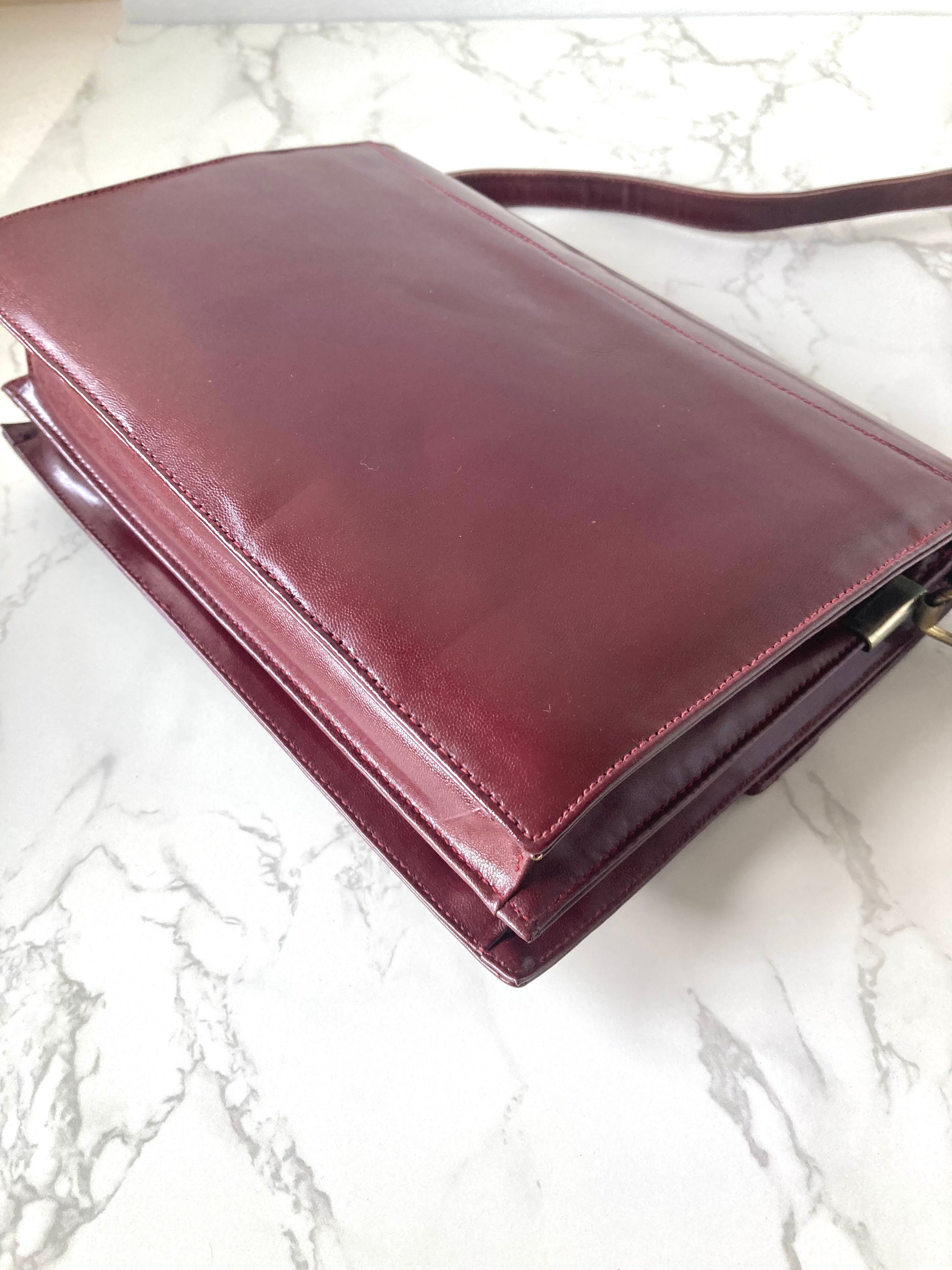 CARTIER Must De Cartier Burgundy Envelope Crossbody / Shoulder Bag