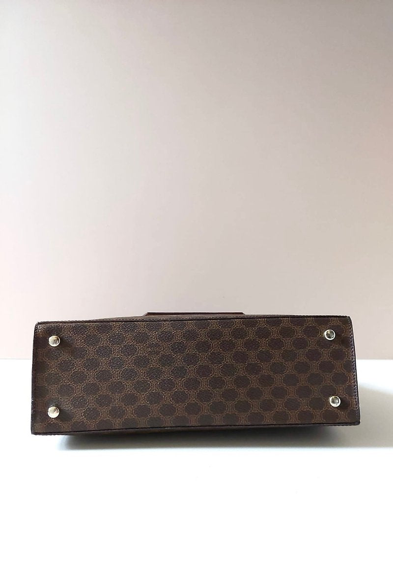 CELINE Brown Old Flower Gold Buckle Envelope Box Gold Buckle Small Bag/Side Bag