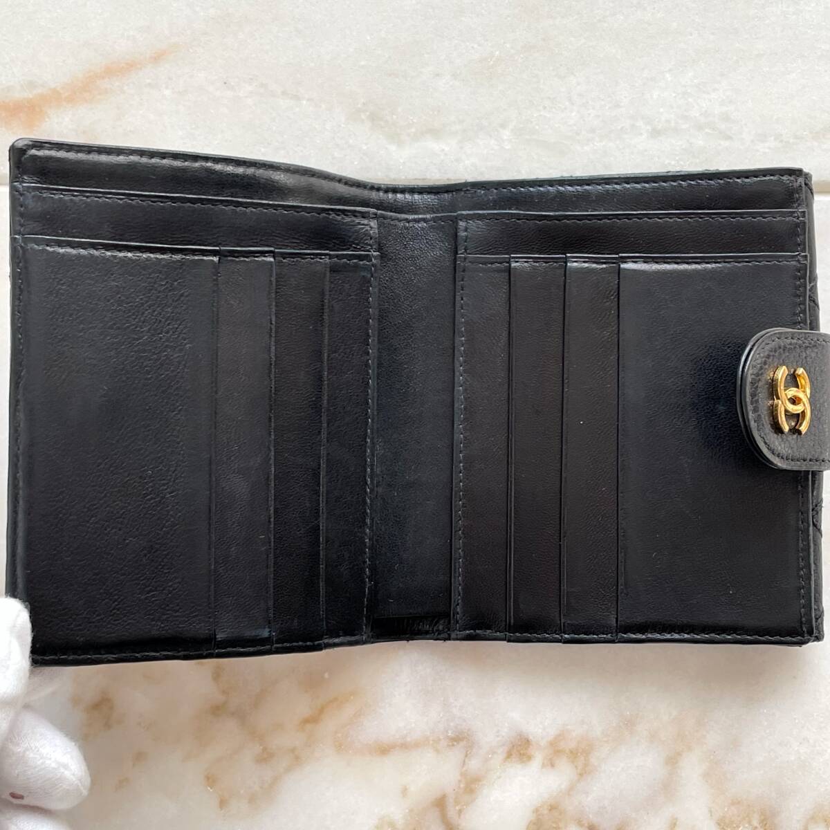 CHANEL 稀有雙面金扣黑色魚子醬牛皮皮革短夾/小錢包/銀包