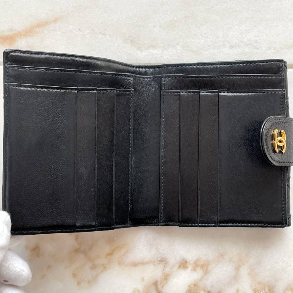 CHANEL 稀有雙面金扣黑色魚子醬牛皮皮革短夾/小錢包/銀包