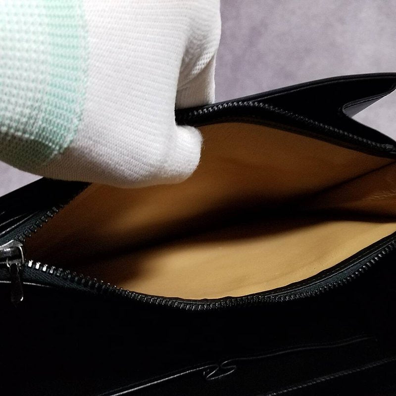 GUCCI Rare Black Rotating Gold Buckle Kelly Leather Side Bag/Messenger Bag/Handbag