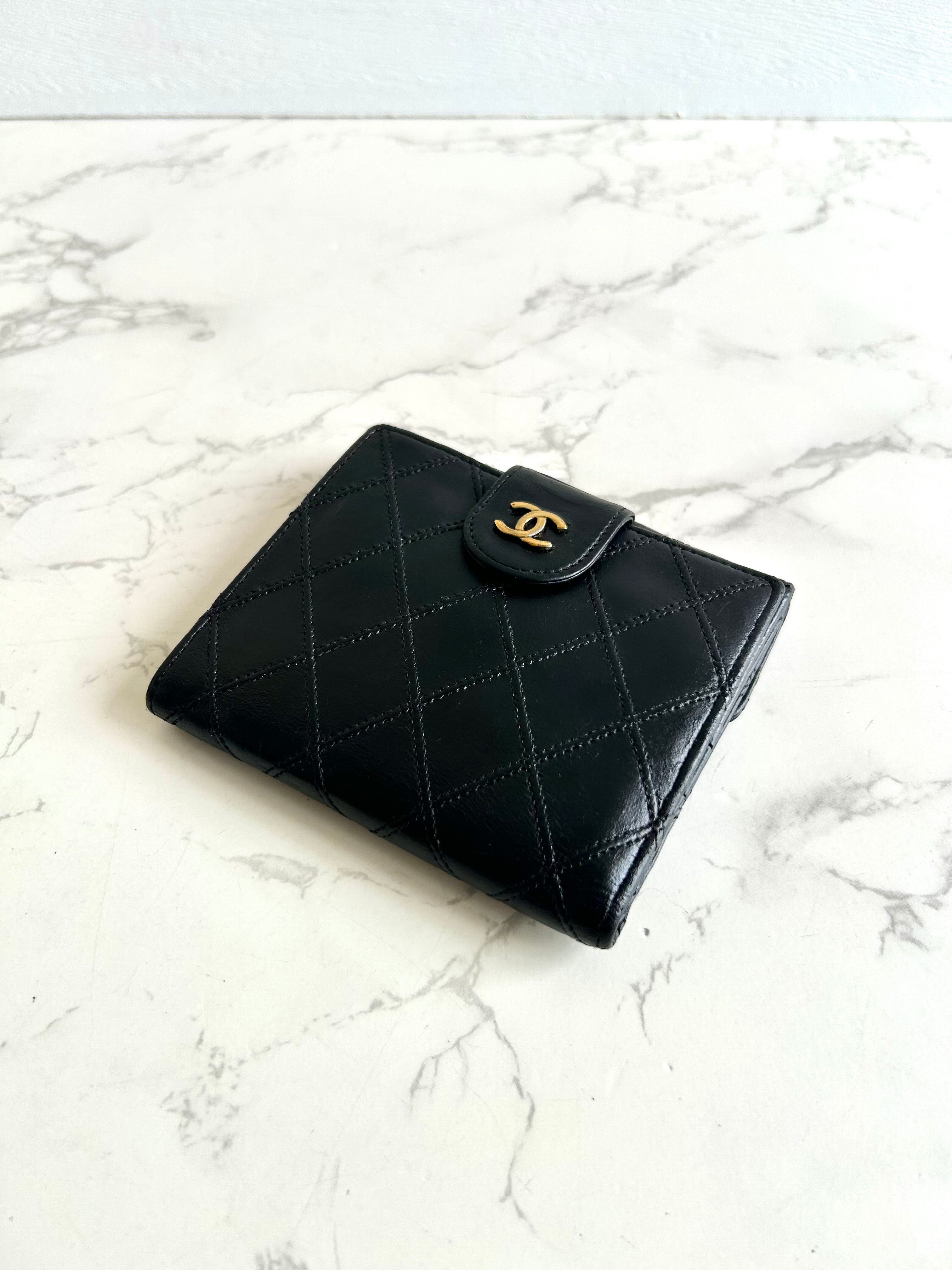 Chanel黑金色雙面小羊皮革短夾 皮夾 錢包