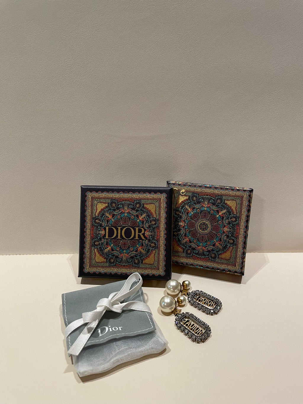 CHRISTIAN DIOR Rare Rhinestone Vintage Pearl Earrings