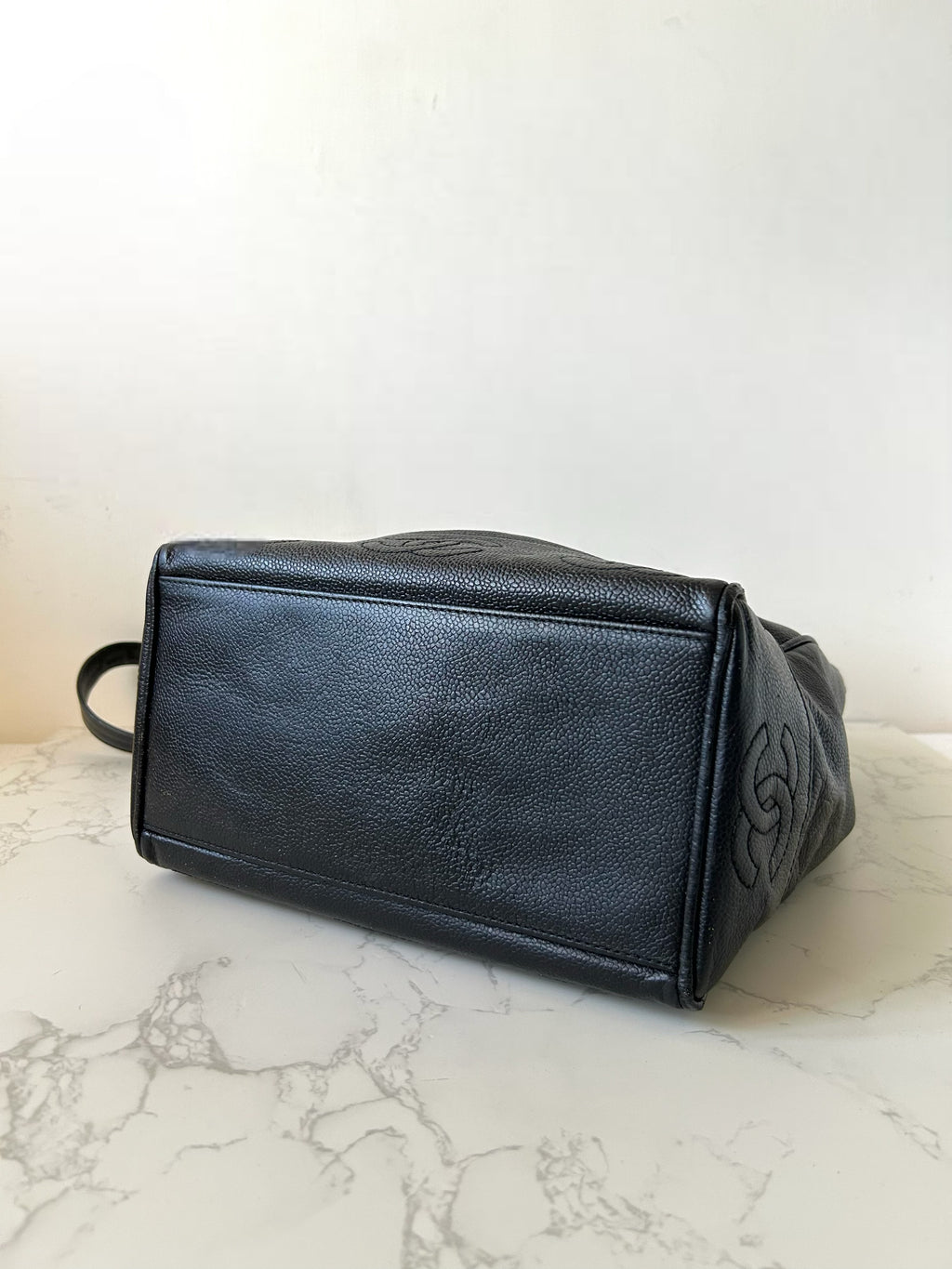 CHANEL black caviar leather chain tote bag / side bag
