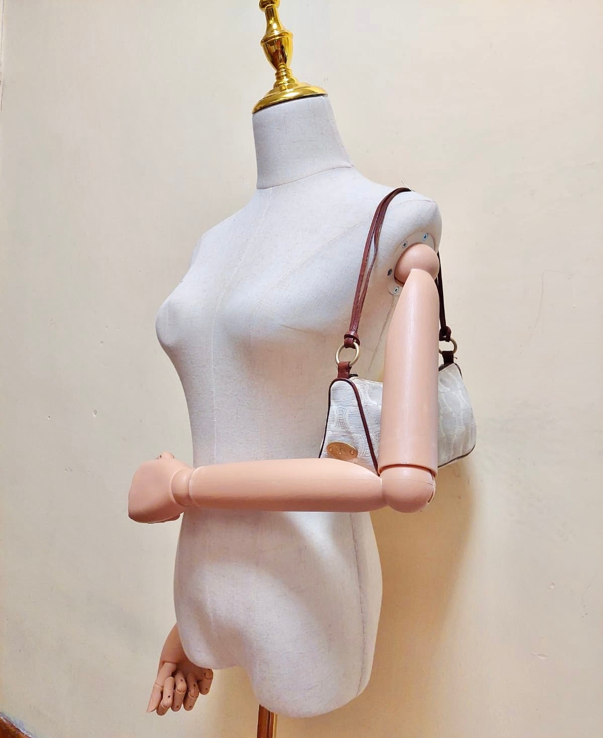 CELINE rare milk tea color Arc de Triomphe old flower small bag/side backpack/underarm bag
