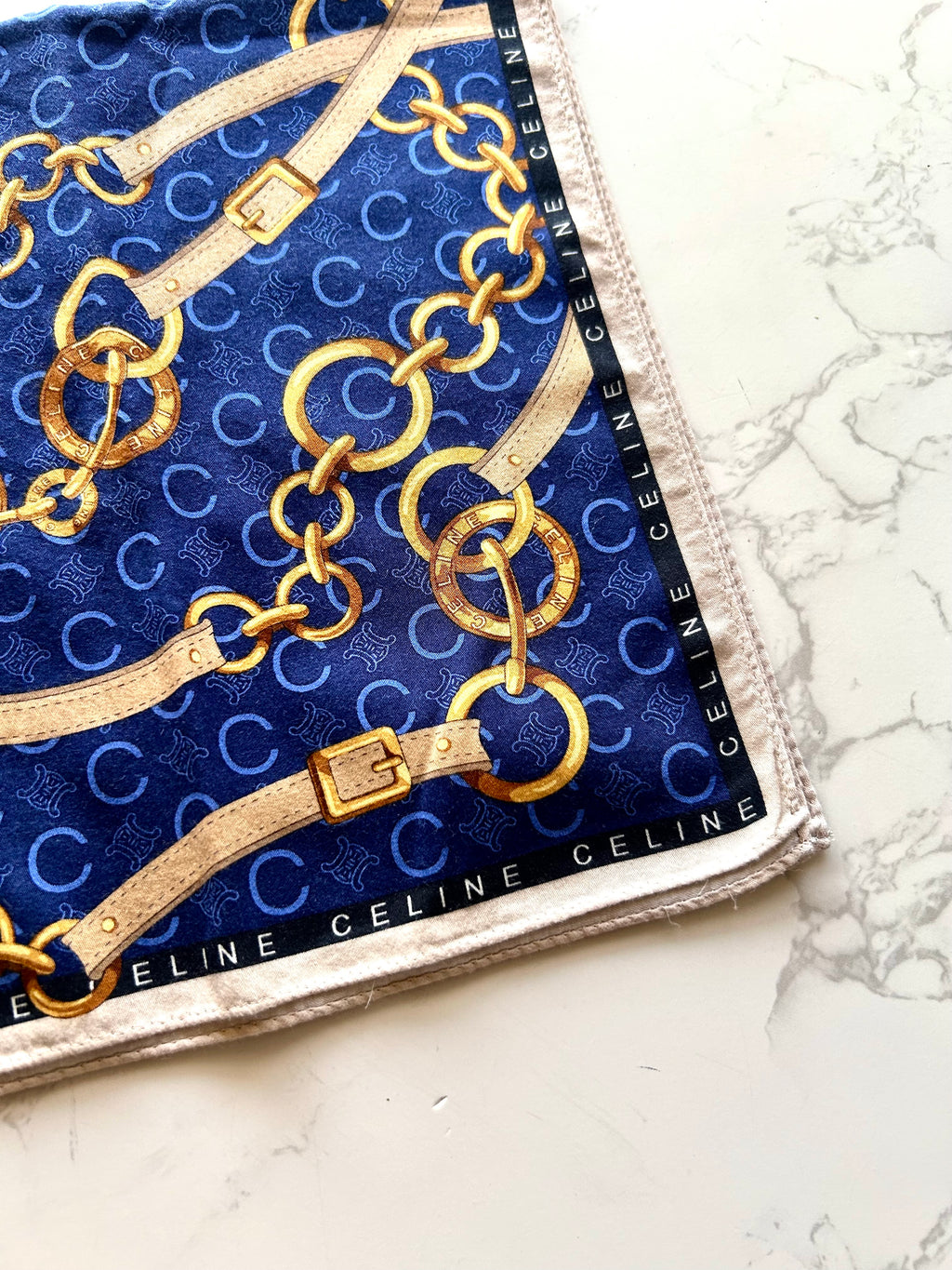 CELINE 中古方型絲巾（約46x46cm)（隨機款式）· 新春禮品