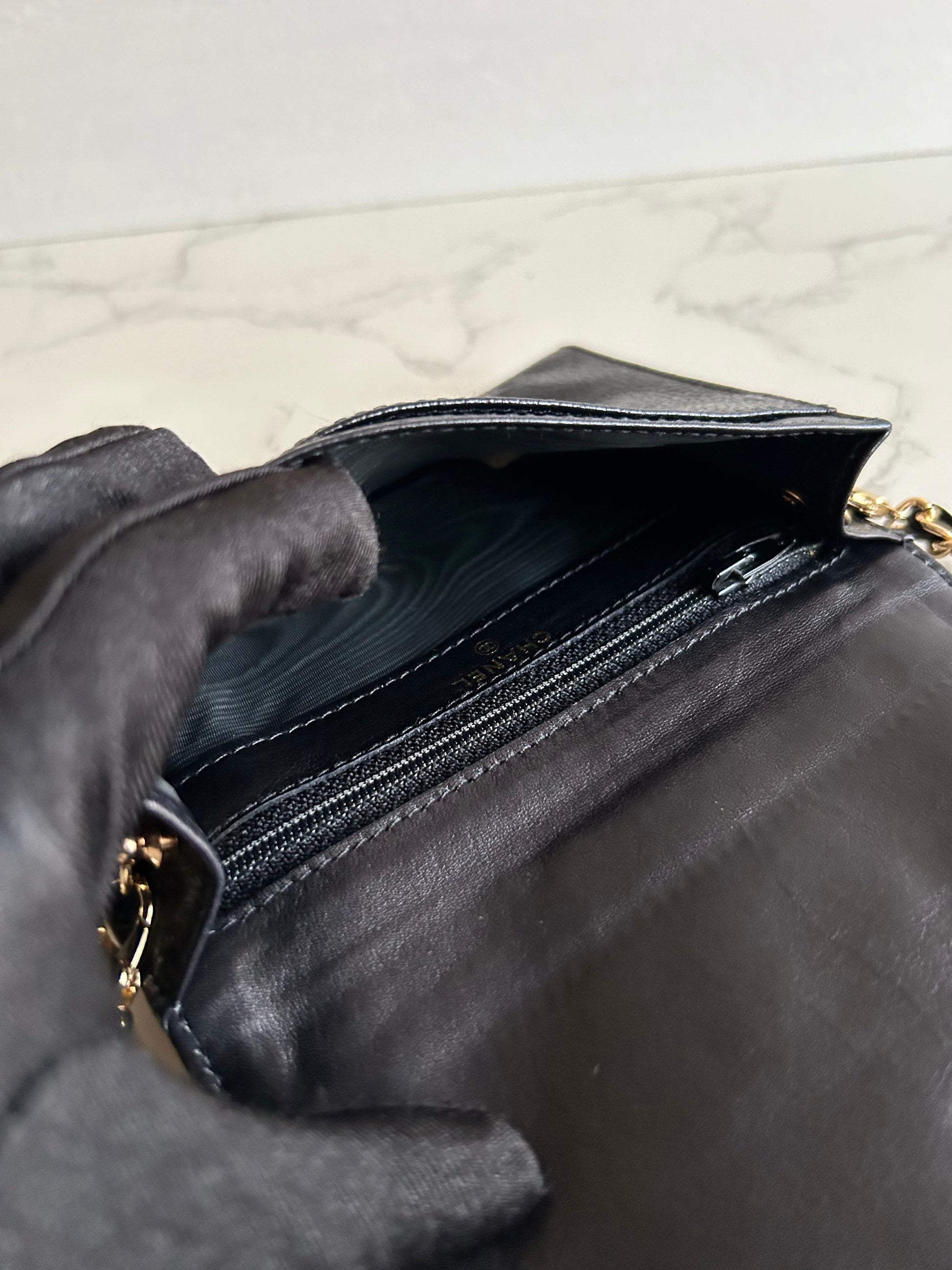 CHANEL Black Caviar WOC/Side Bag/Medium-Long Wallet