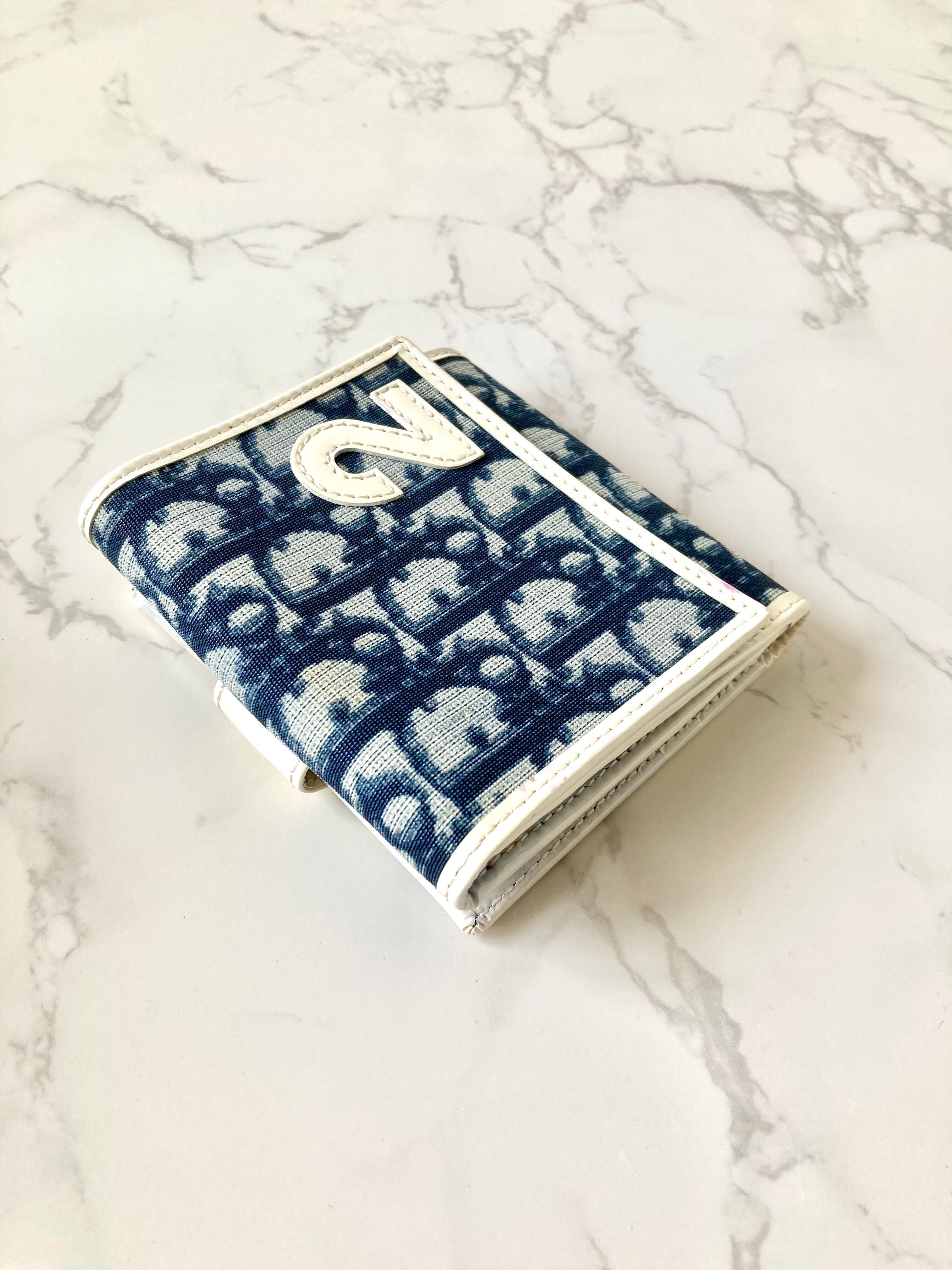 CHRISTIAN DIOR White x Navy Trotter Monogram Compact Wallet