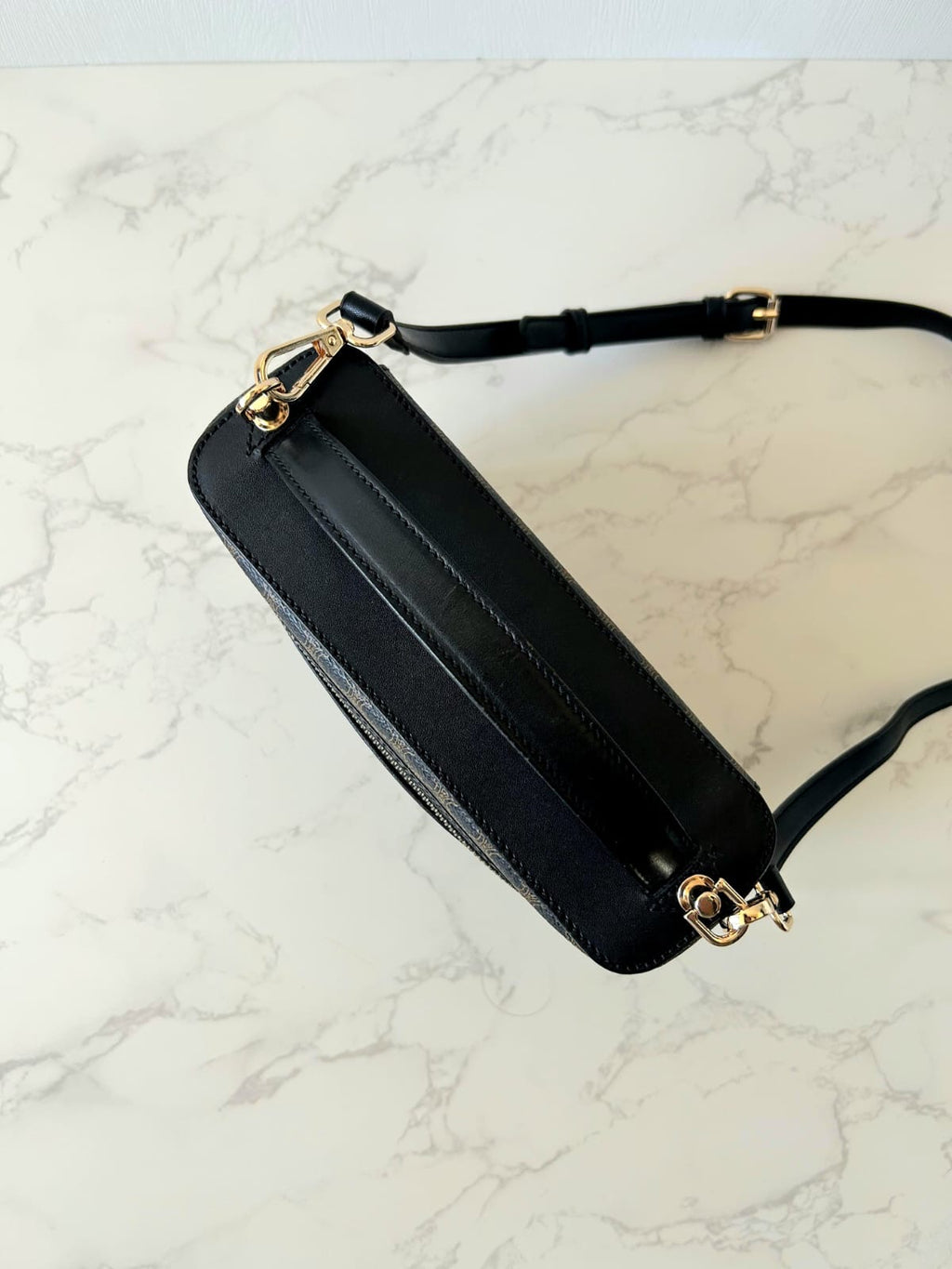 CELINE rare black old flower Vanity box/side bag/oblique bag