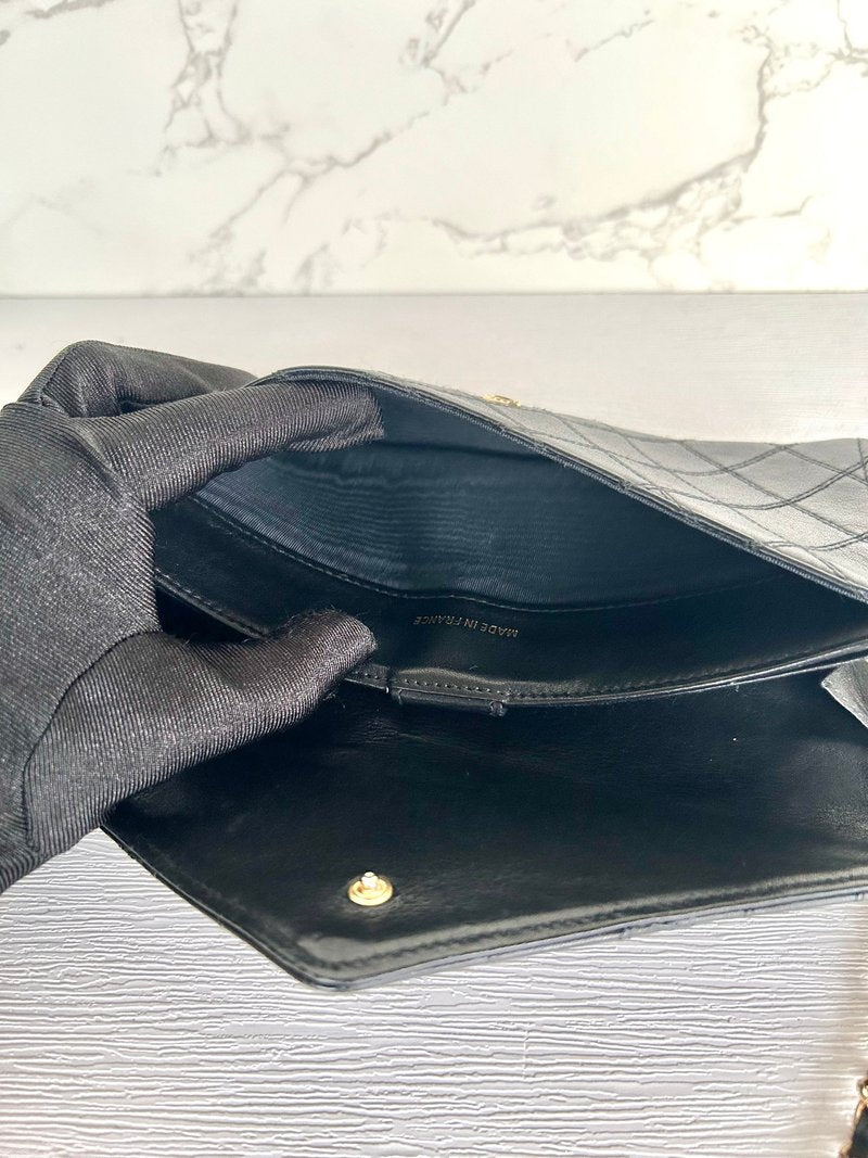 CHANEL Black Gold Buckle Envelope Small Bag/Side Bag/Messenger Bag/Clutch Bag/Mid-Length Wallet