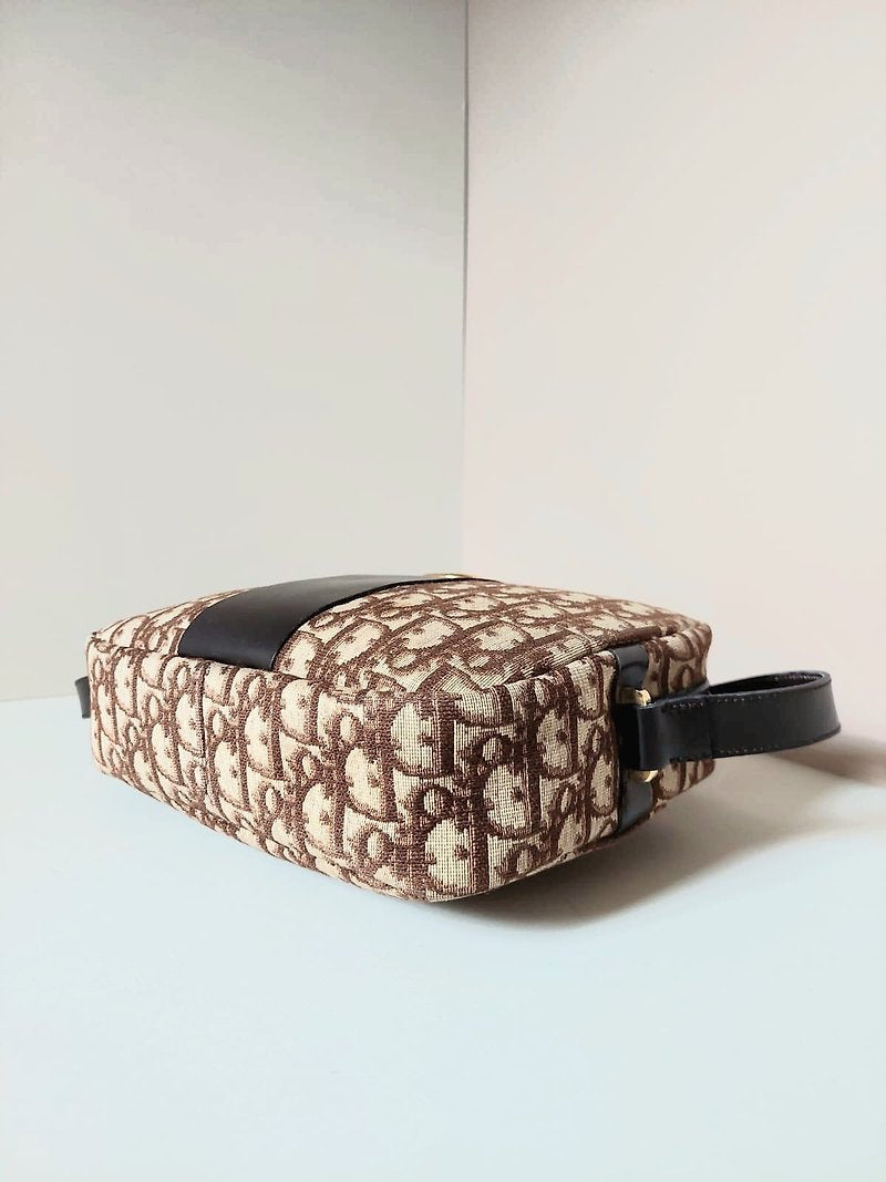 CHRISTIAN DIOR Burgundy old flower camera bag/shoulder bag/side bag/oblique bag