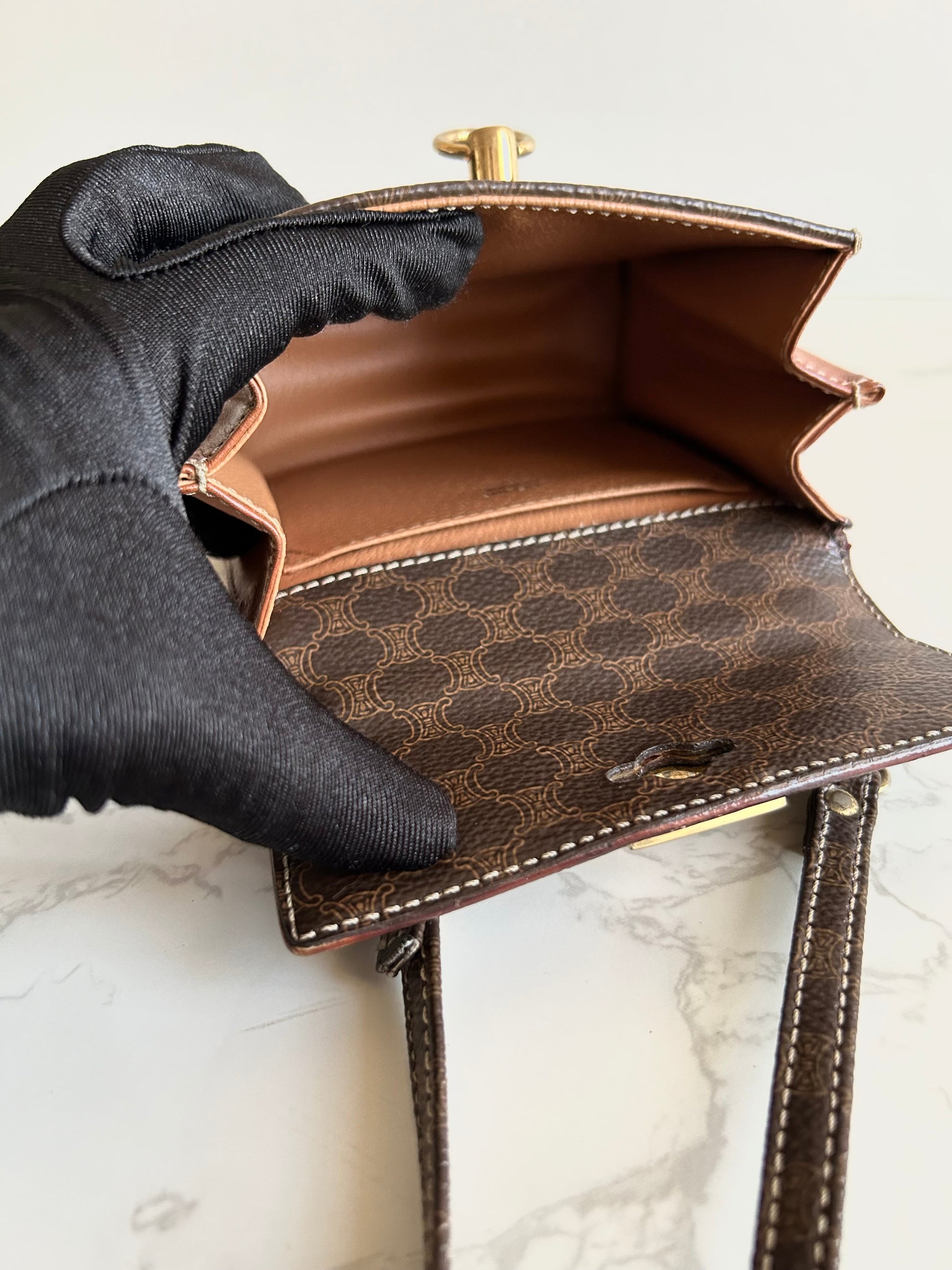 CELINE Extremely rare coffee-colored old flower mini Kelly side bag / oblique bag