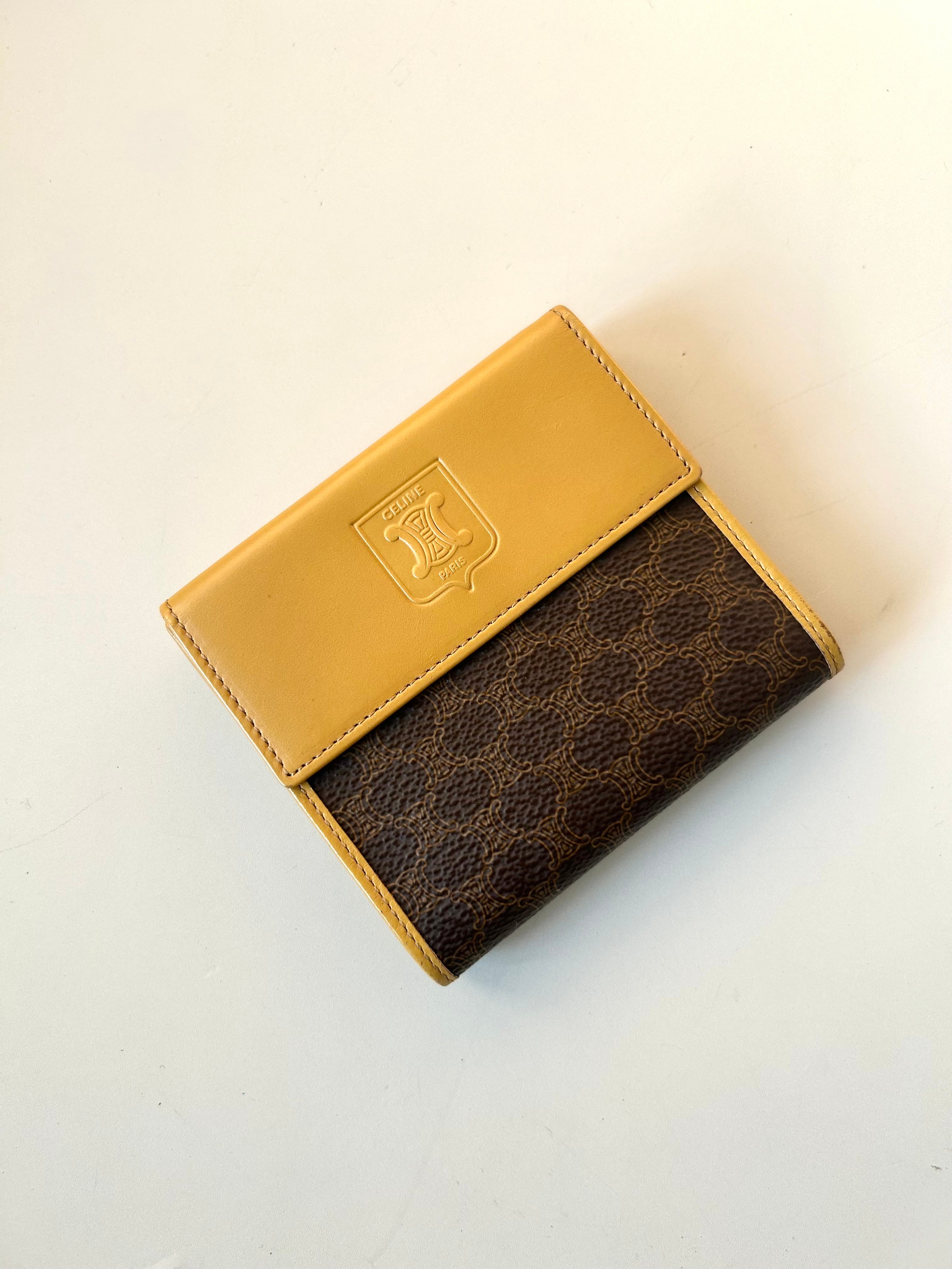 CELINE Beige Arc de Triomphe Presbyopia Short Clip Gold Wallet/Silver Bag/Wallet