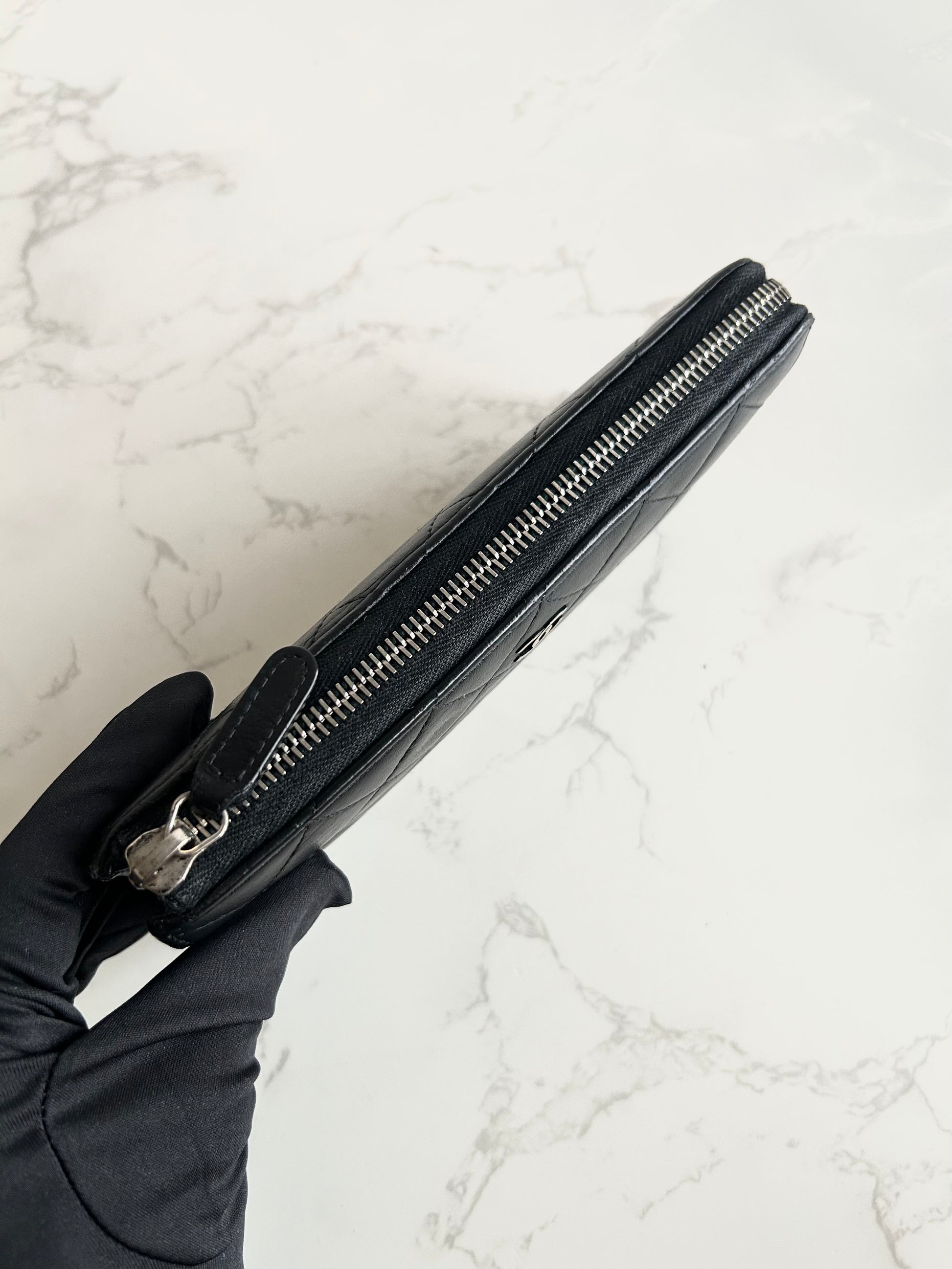 近年專櫃款 Chanel黑金色小羊皮革長夾 長錢包