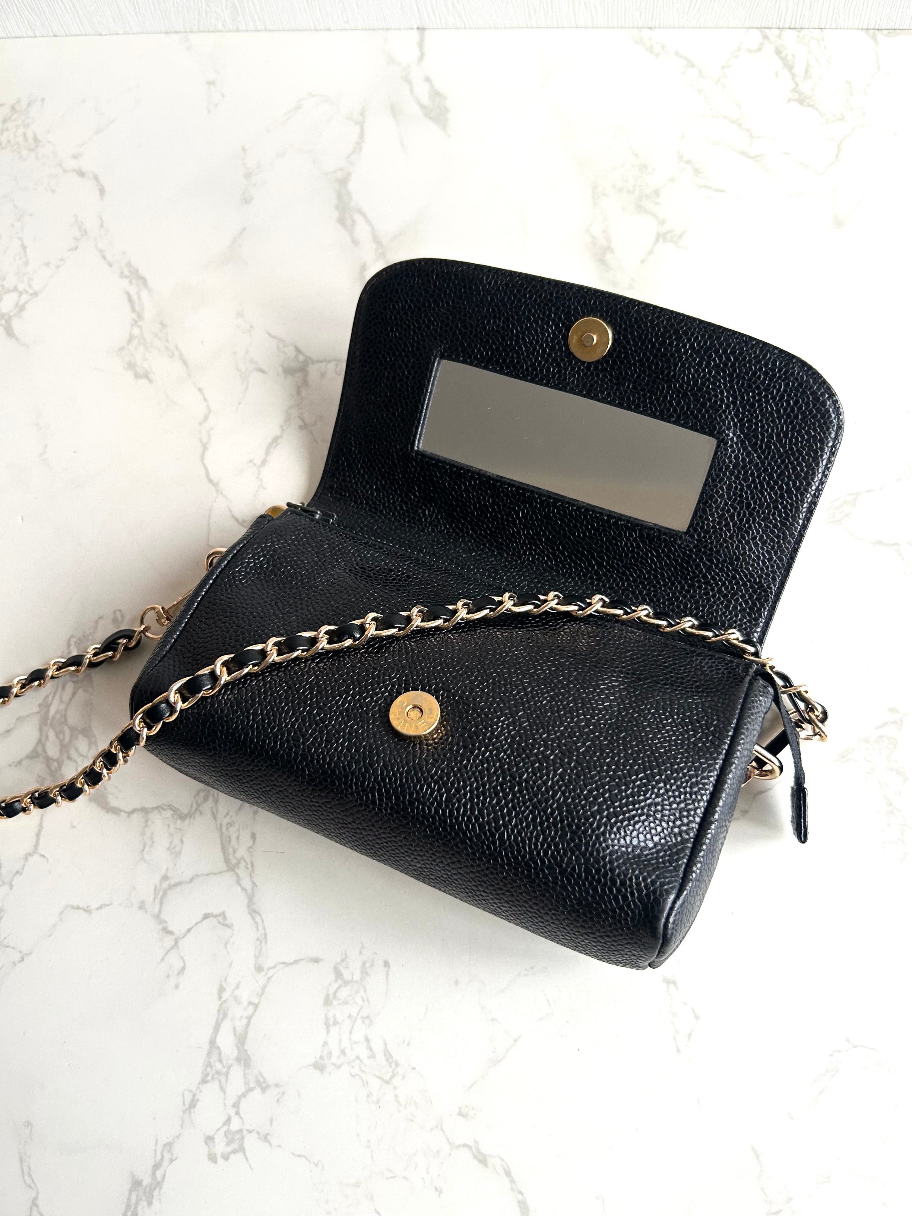 Chanel連鏡子黑金魚子醬皮革包 側背包 斜背包 中古包
