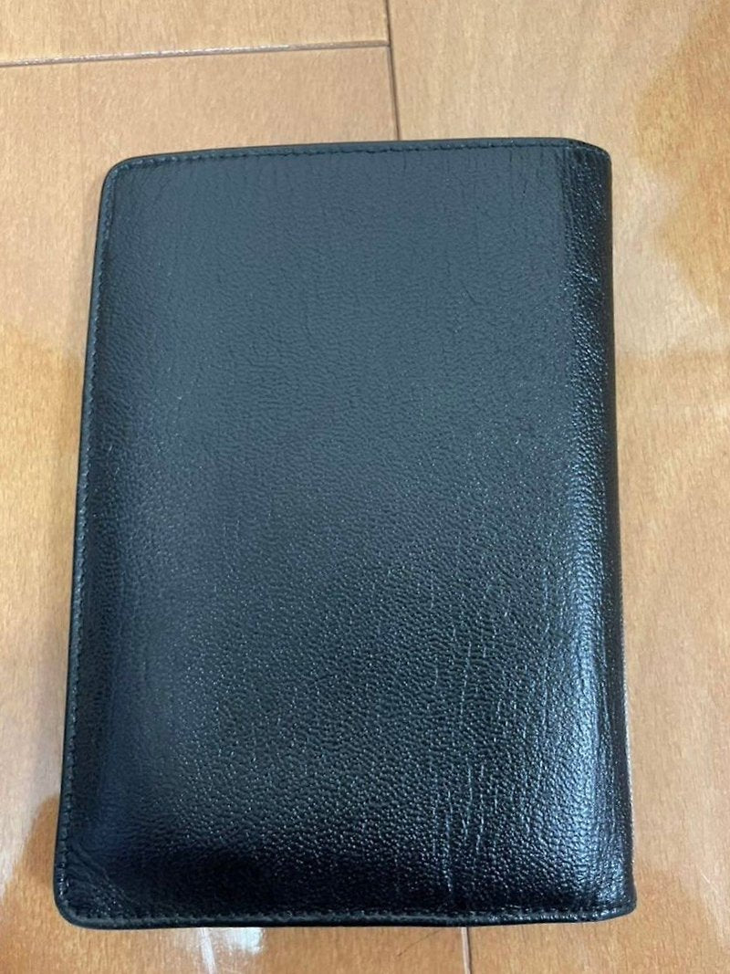 CHANEL rare black leather gold label wallet / passport holder / wallet - Japanese second-hand Vintage