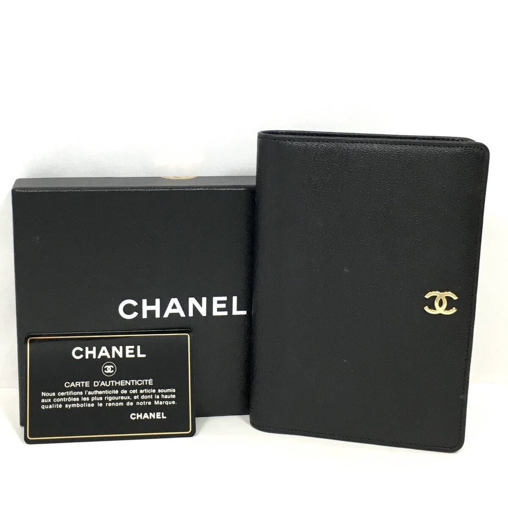 CHANEL 稀有黑色金Logo皮夾/錢包/護照套
