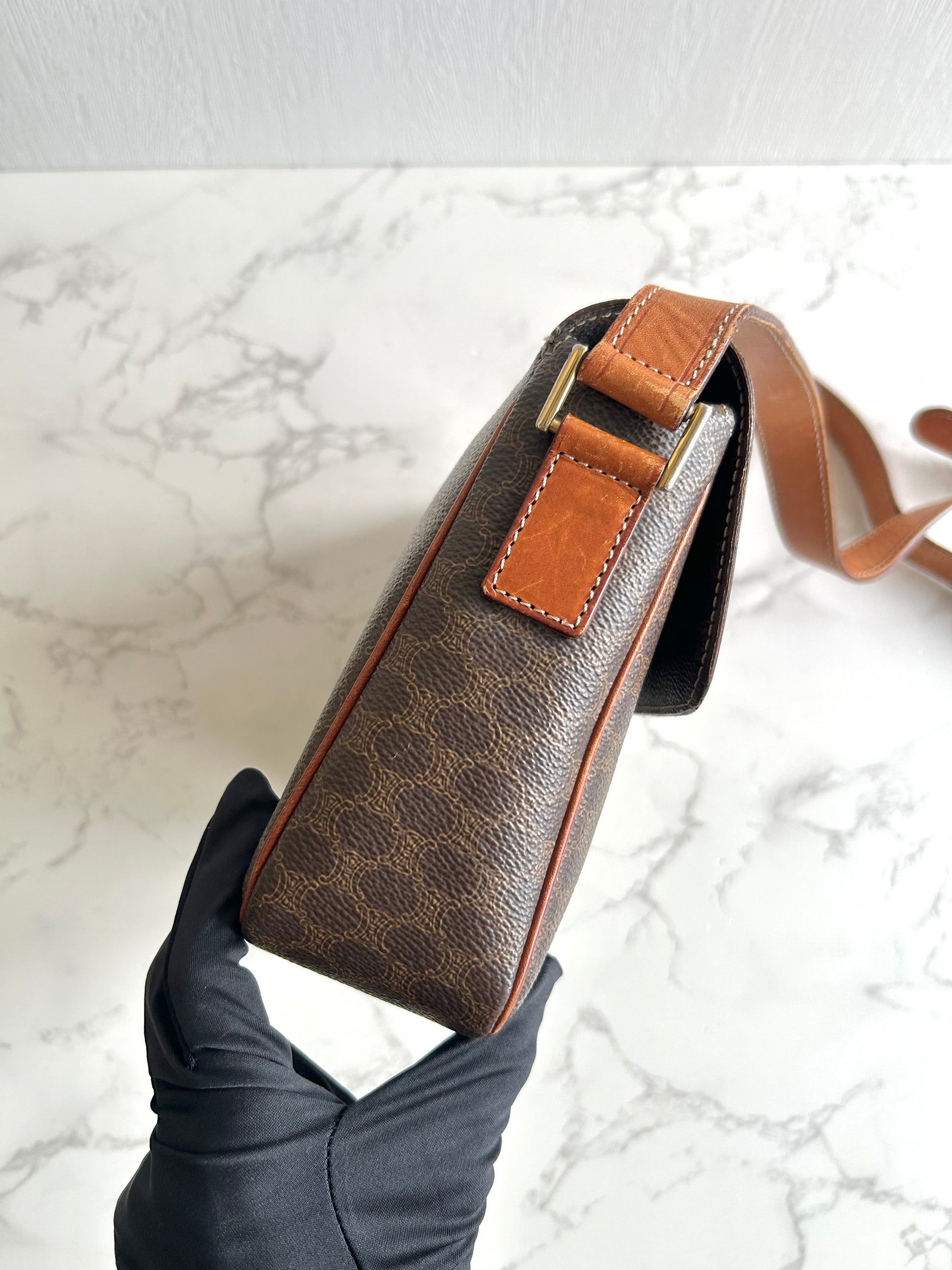 CELINE 咖啡色老花金扣豆腐盒子包/側背包/斜背包