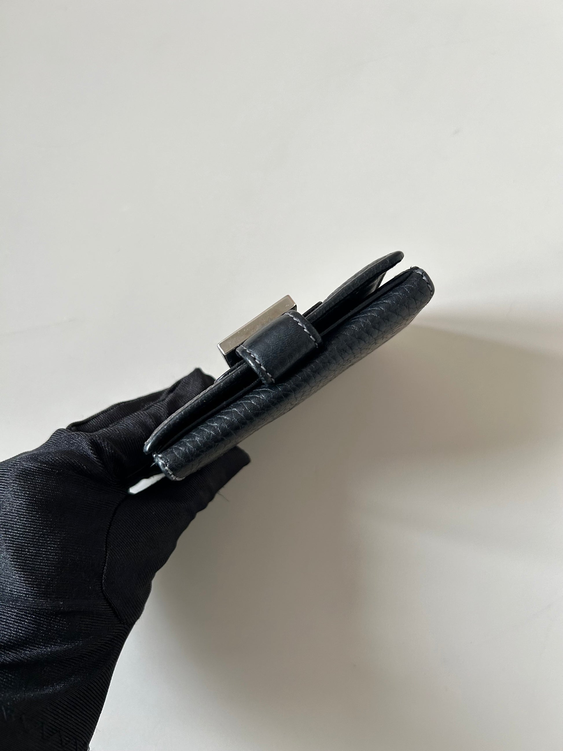 LOEWE 稀有黑色牛皮皮革短夾/小錢包/零錢包