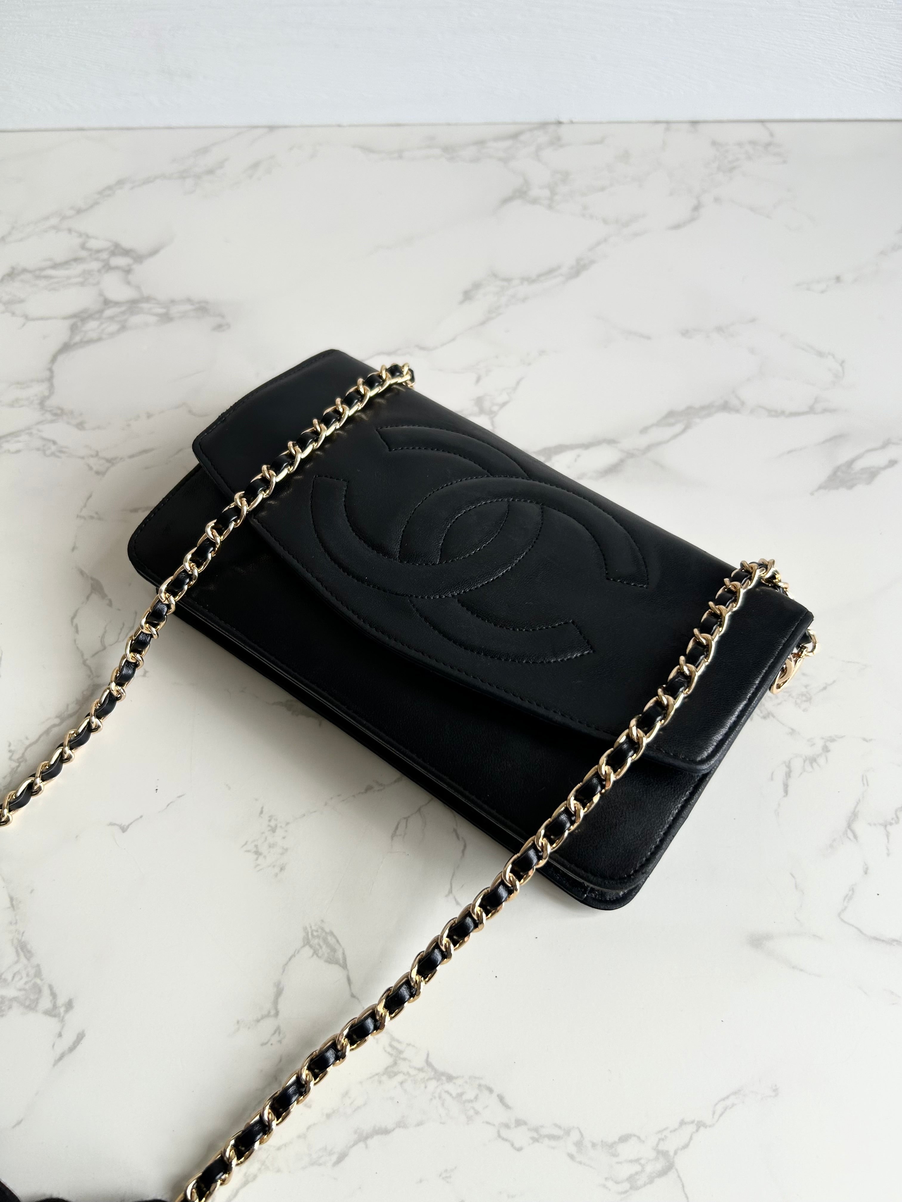 CHANEL rare black lambskin chain strap WOC/side bag/oblique bag