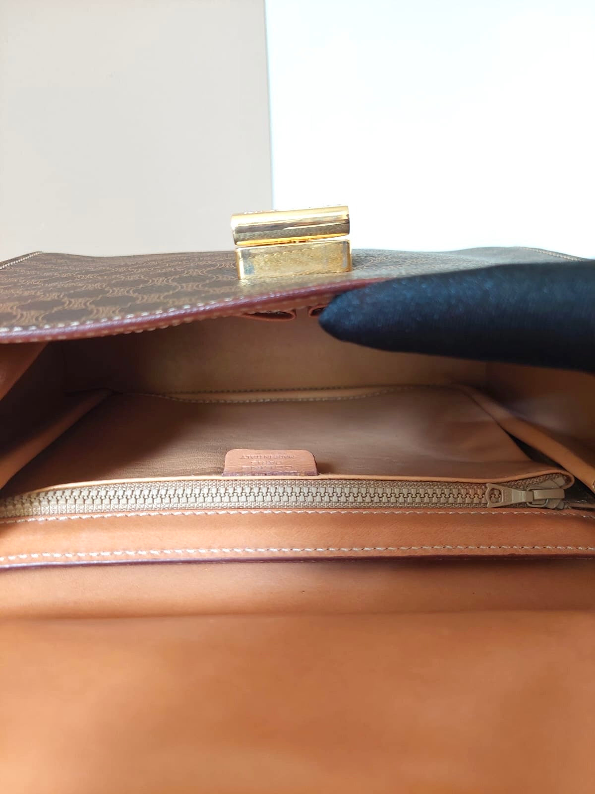 CELINE Coffee-colored presbyopic rotating buckle Kelly bag/side bag/crossbody bag/handbag