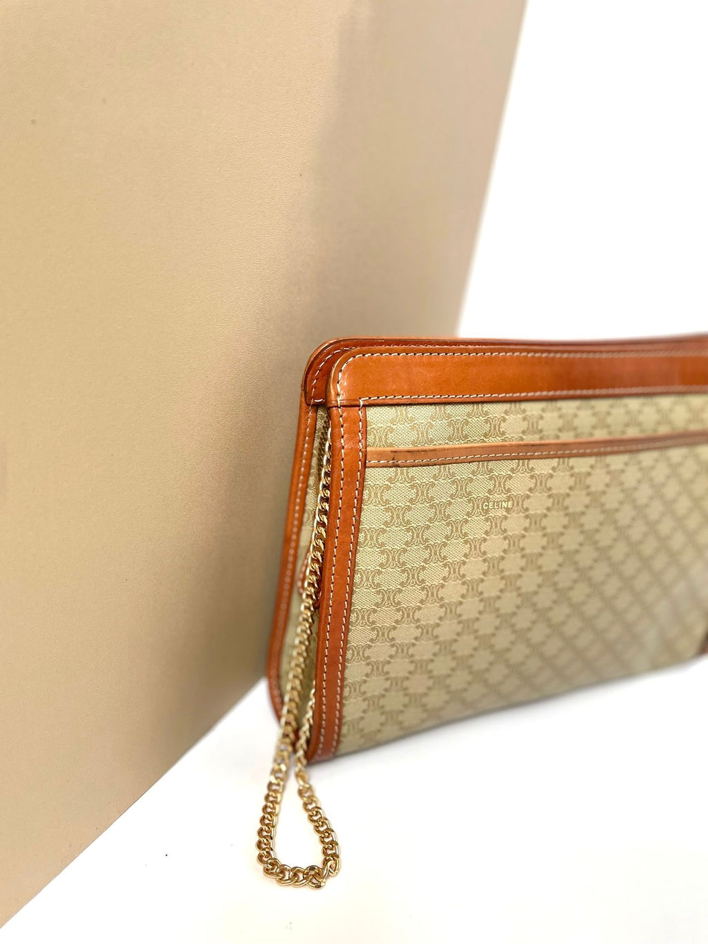 CELINE Beige Apricot Old Flower Leather Gold Arc de Triomphe Buckle Small Bag/Side Bag/Messenger Bag