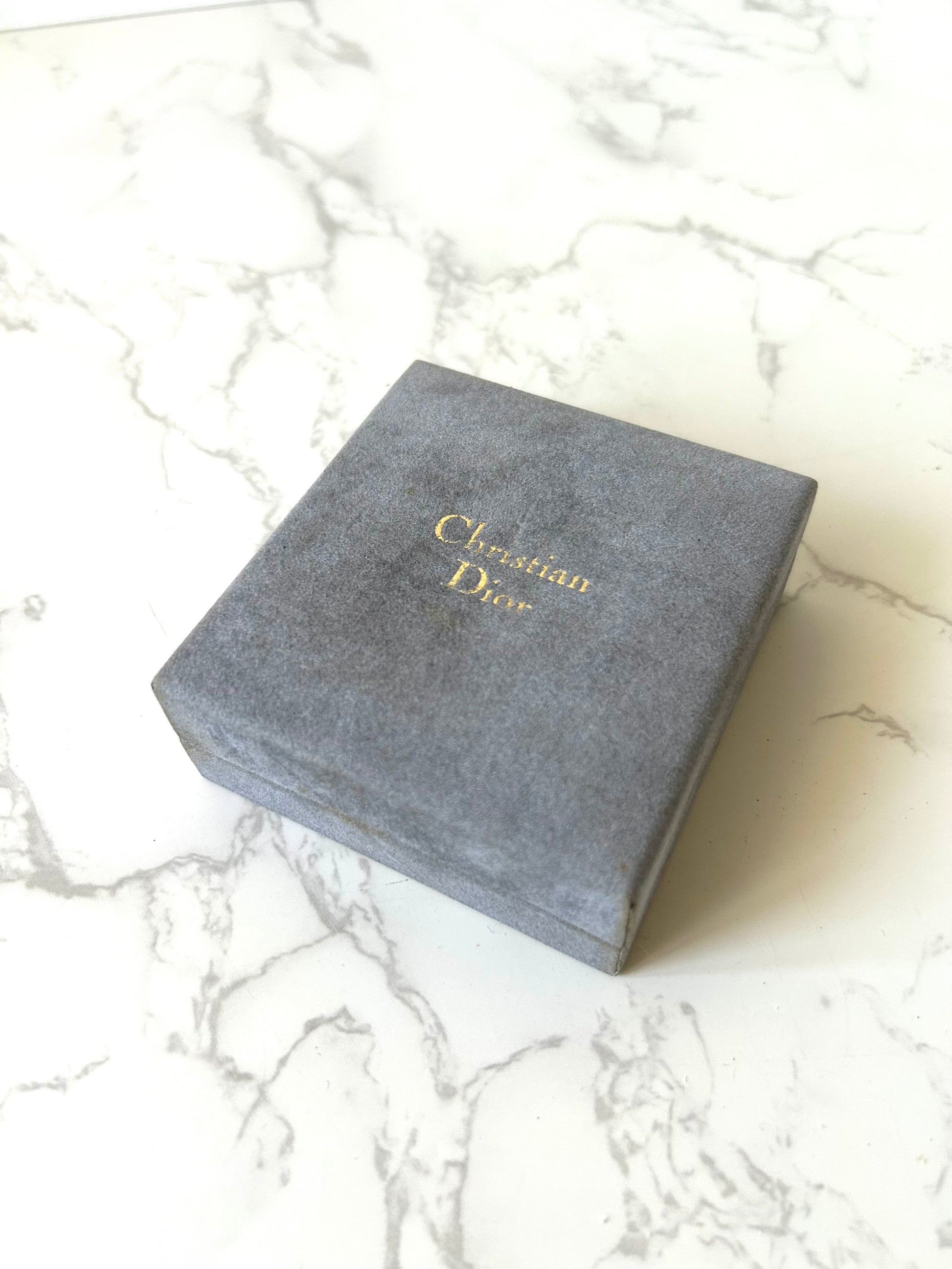 CHRISTIAN DIOR 附原裝盒 - 金色螺旋心形頸鍊+耳環首飾套裝