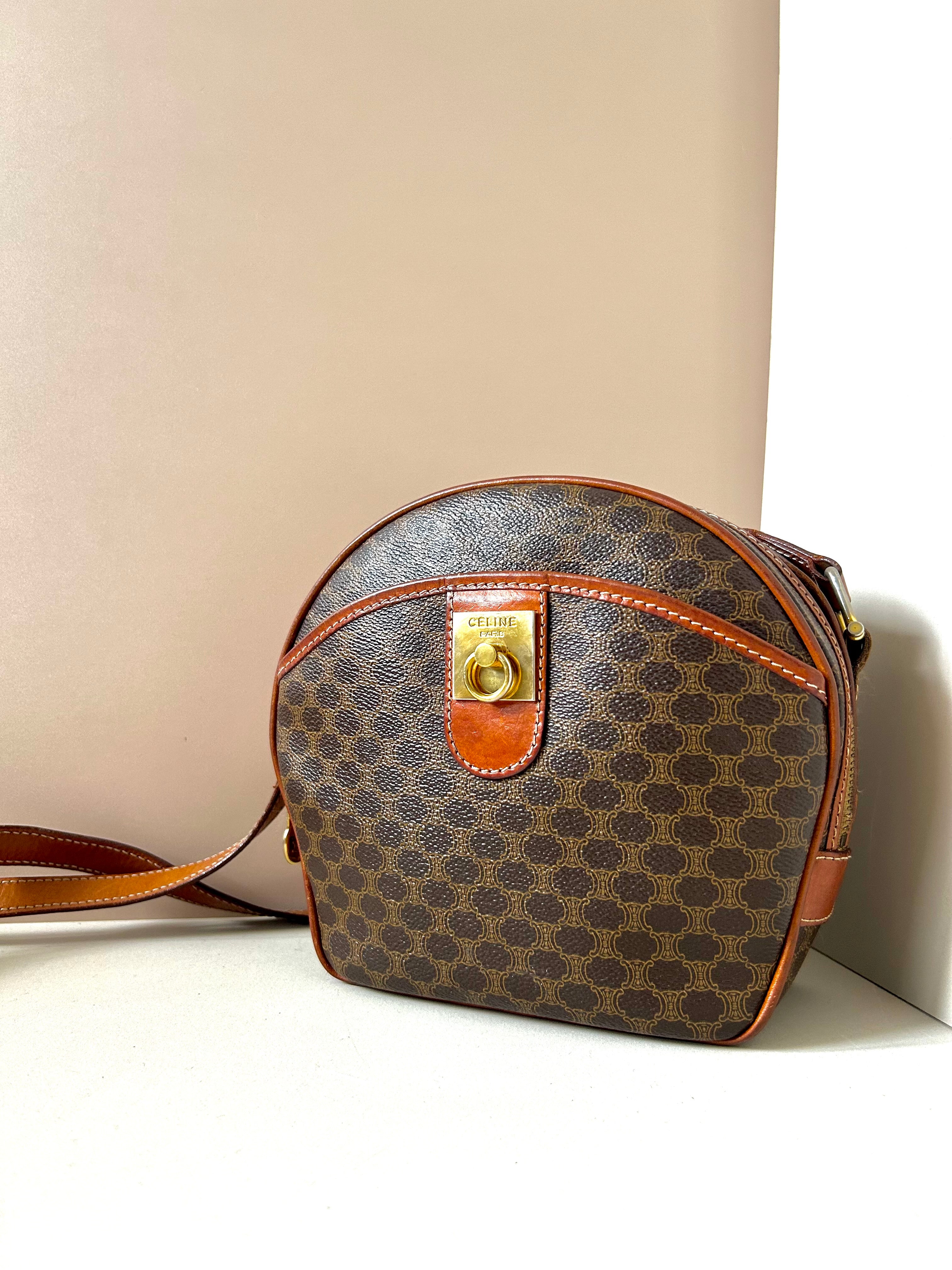 CELINE rare coffee-colored old flower small shell box bag/side backpack/oblique backpack