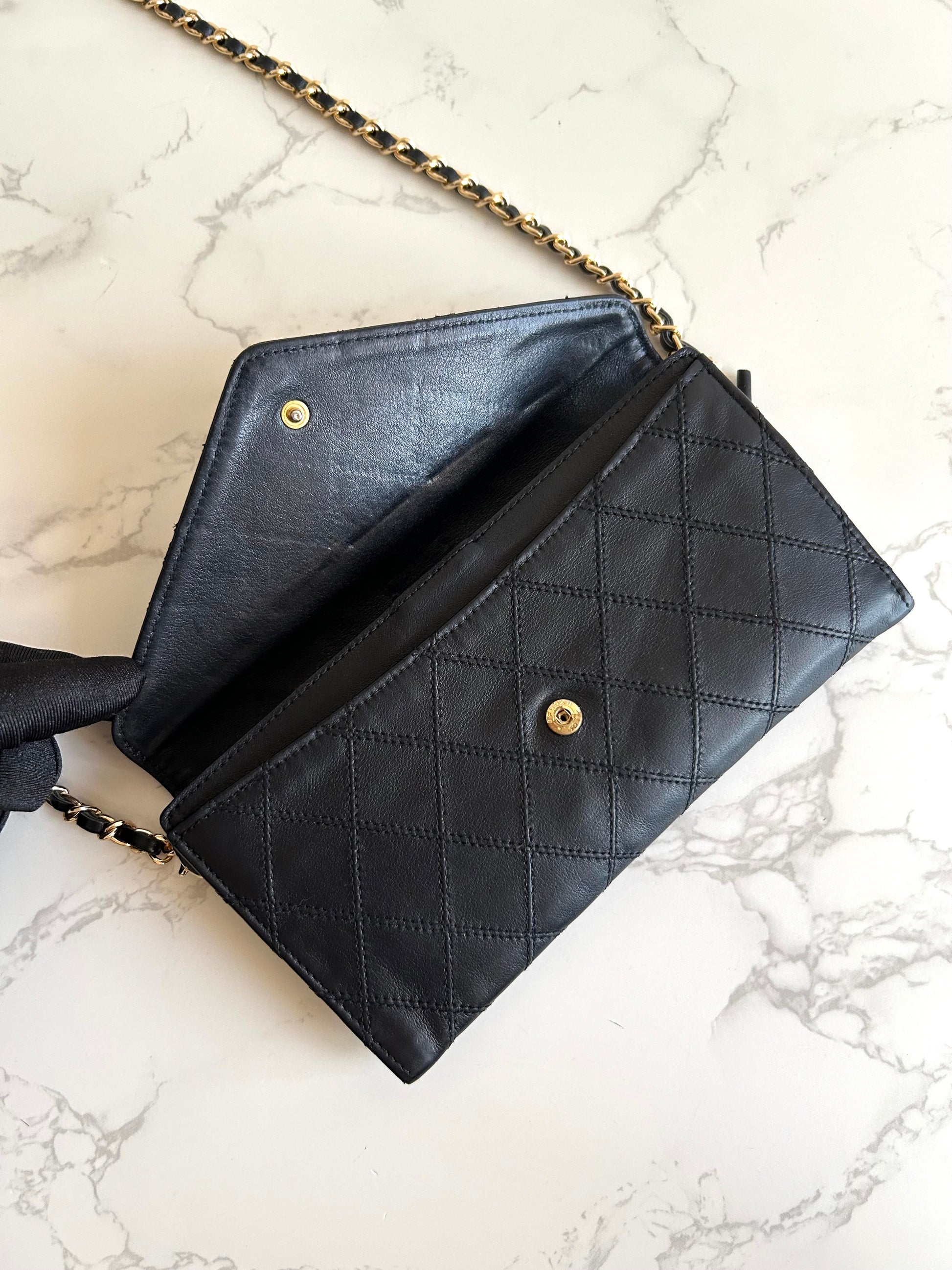 CHANEL Black Gold Buckle Envelope Small Bag/Side Bag/Messenger Bag/Clutch Bag/Mid-Length Wallet