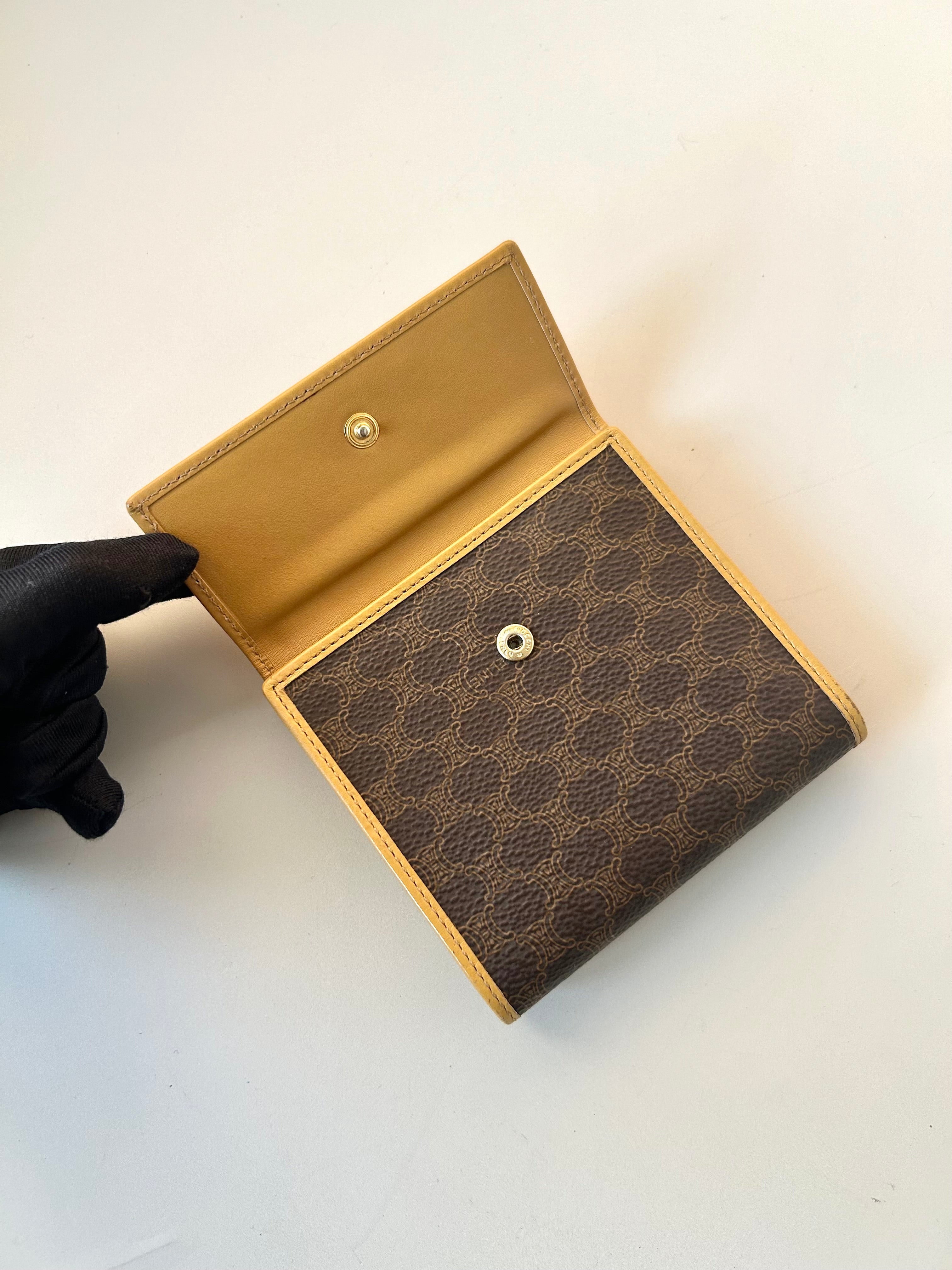 CELINE Beige Arc de Triomphe Presbyopia Short Clip Gold Wallet/Silver Bag/Wallet
