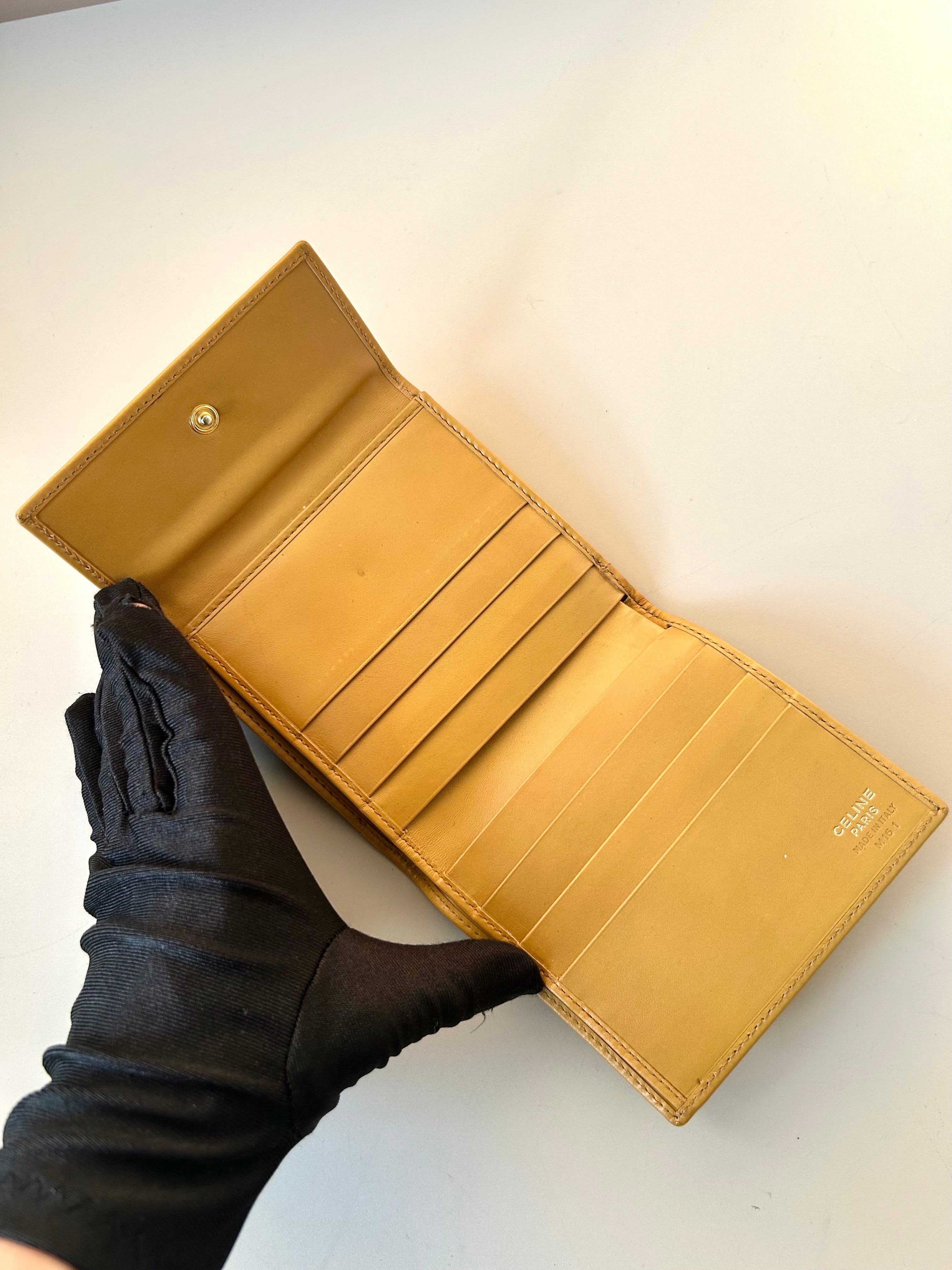 CELINE Beige Arc de Triomphe Presbyopia Short Clip Gold Wallet/Silver Bag/Wallet
