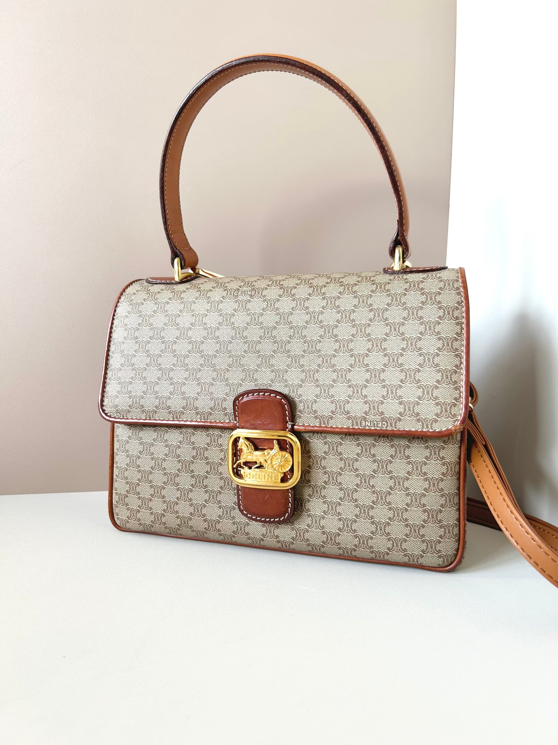 CELINE rare gold carriage old flower leather Kelly side bag / crossbody bag / handbag