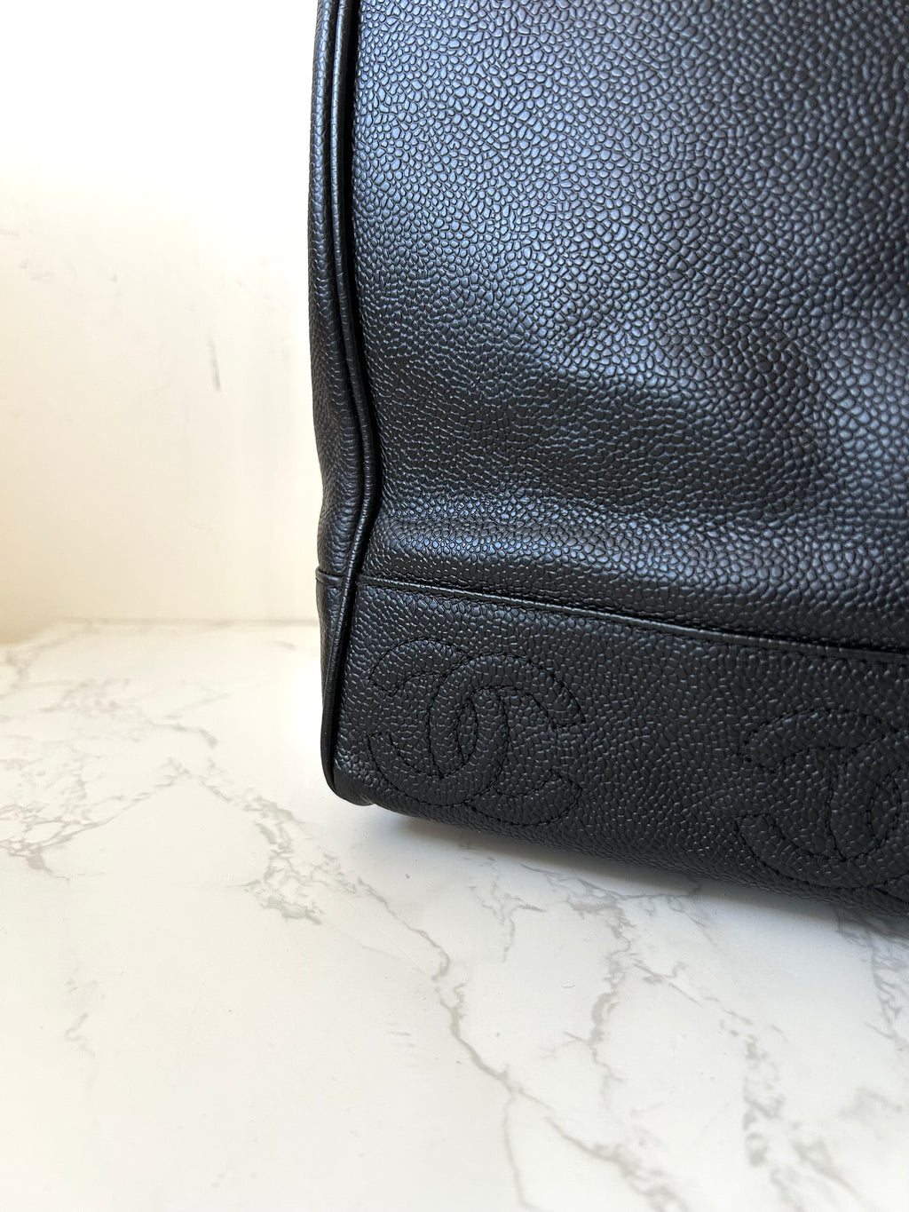 CHANEL black caviar leather chain tote bag / side bag