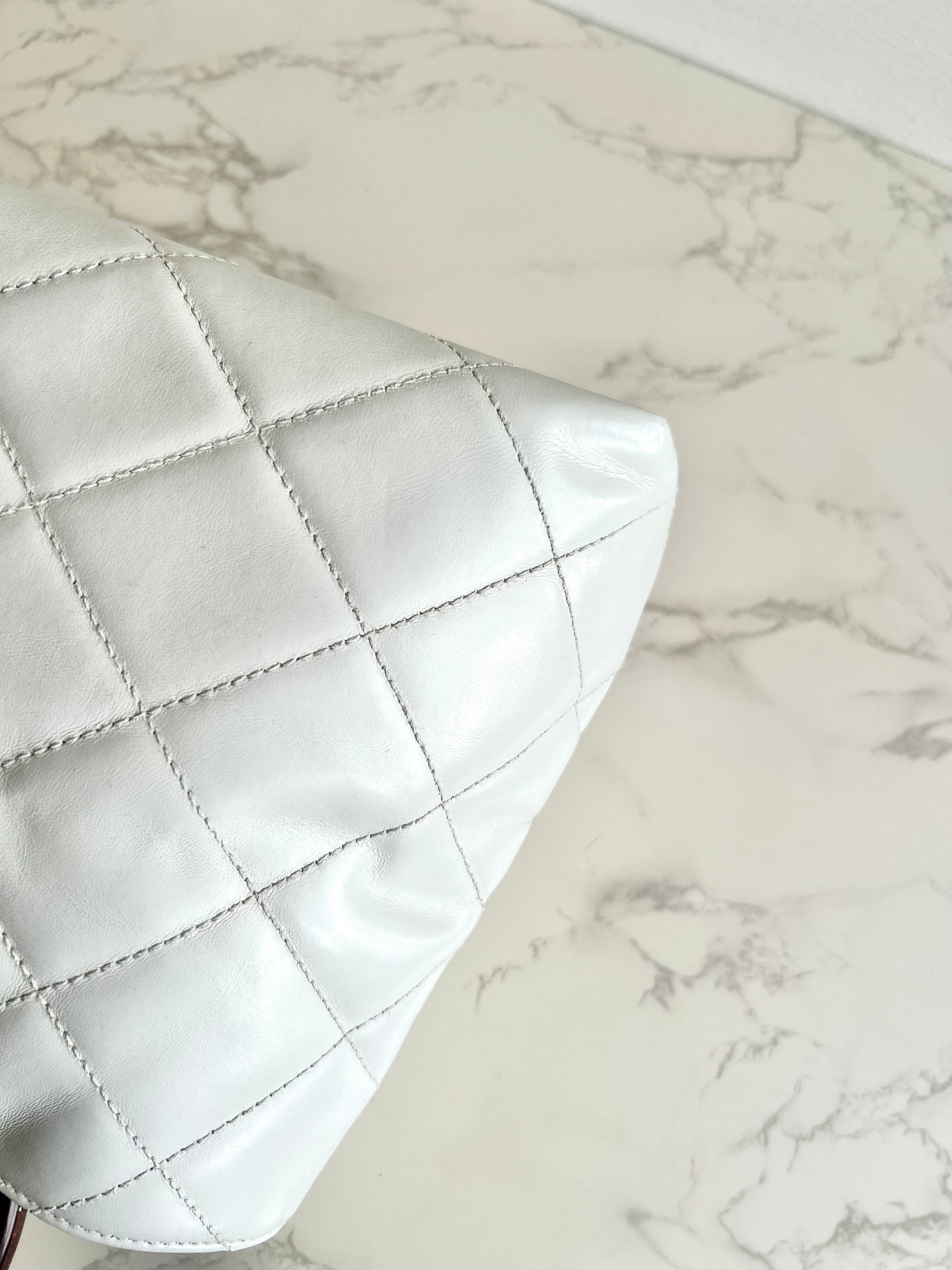 CHANEL rare white wood handle leather small tote bag / handbag