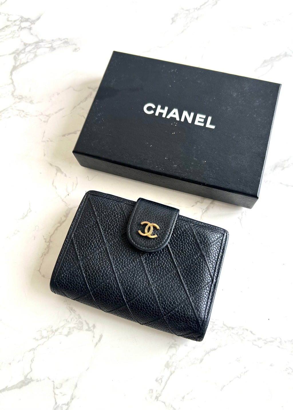 Chanel黑色魚子醬皮革中夾 皮夾 錢包 短夾 中古包