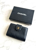Chanel黑色魚子醬皮革中夾 皮夾 錢包 短夾 中古包