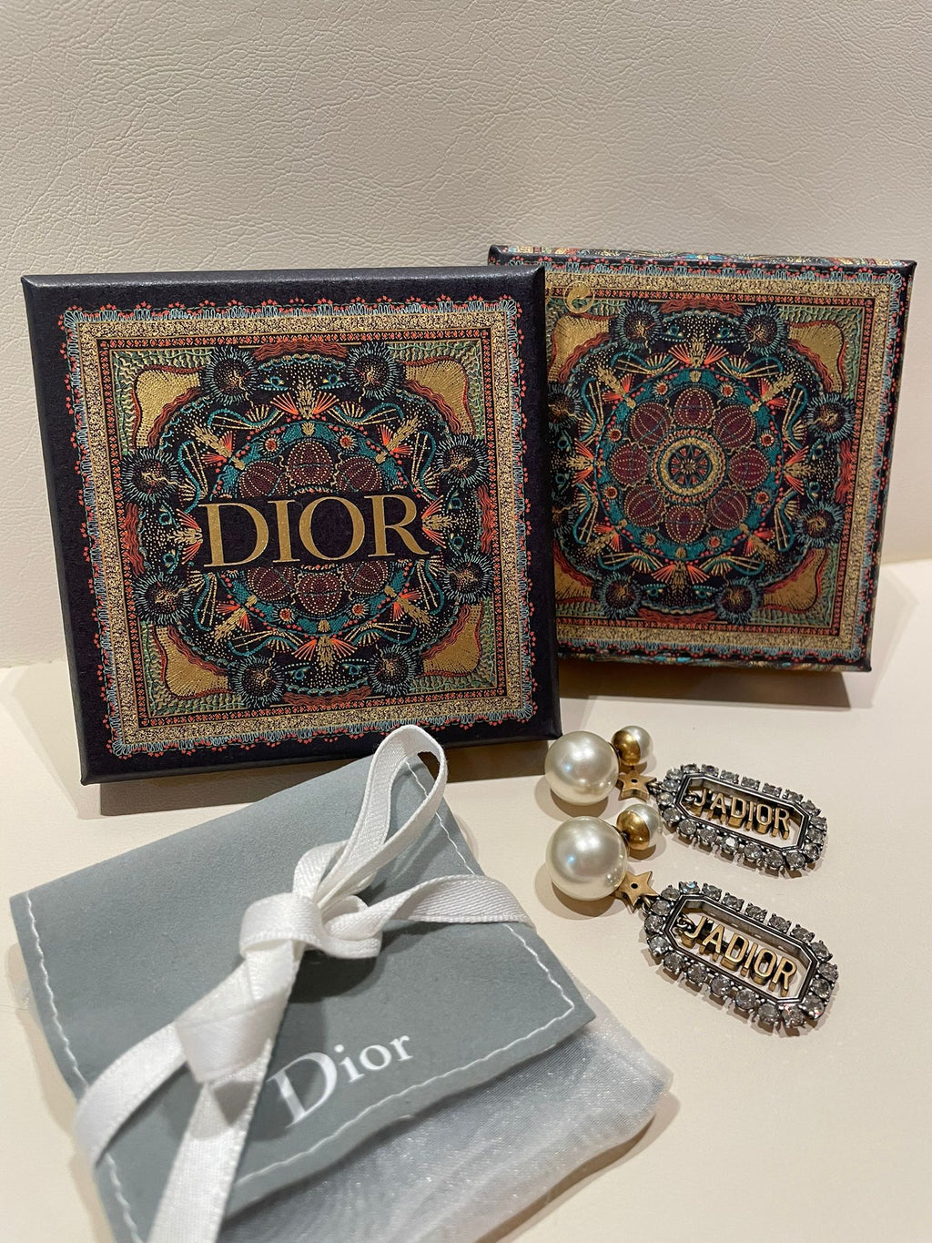 CHRISTIAN DIOR Rare Rhinestone Vintage Pearl Earrings