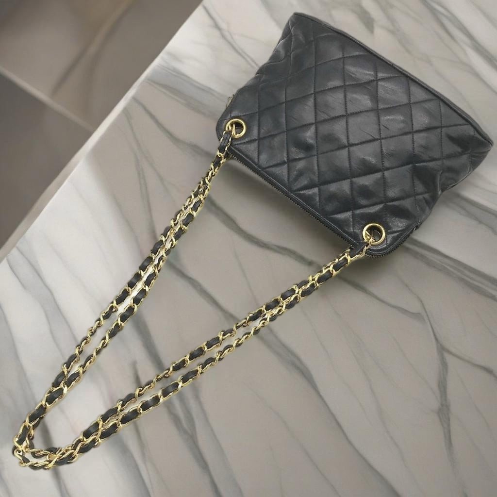 CHANEL rare black shell-shaped lambskin chain tote bag / side bag