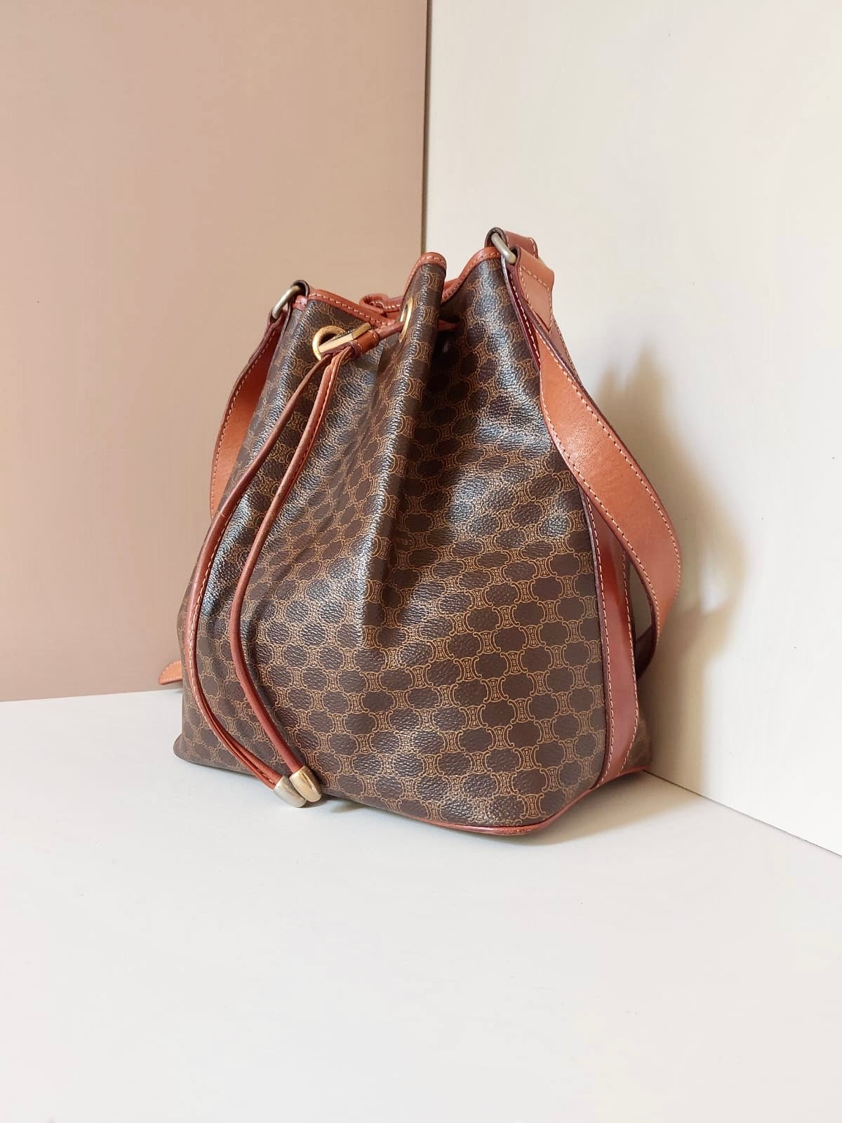 CELINE Rare Brown Old Flower Leather Single Shoulder Drawstring Bucket Bag/Side Bag - Japanese Second-hand Vintage
