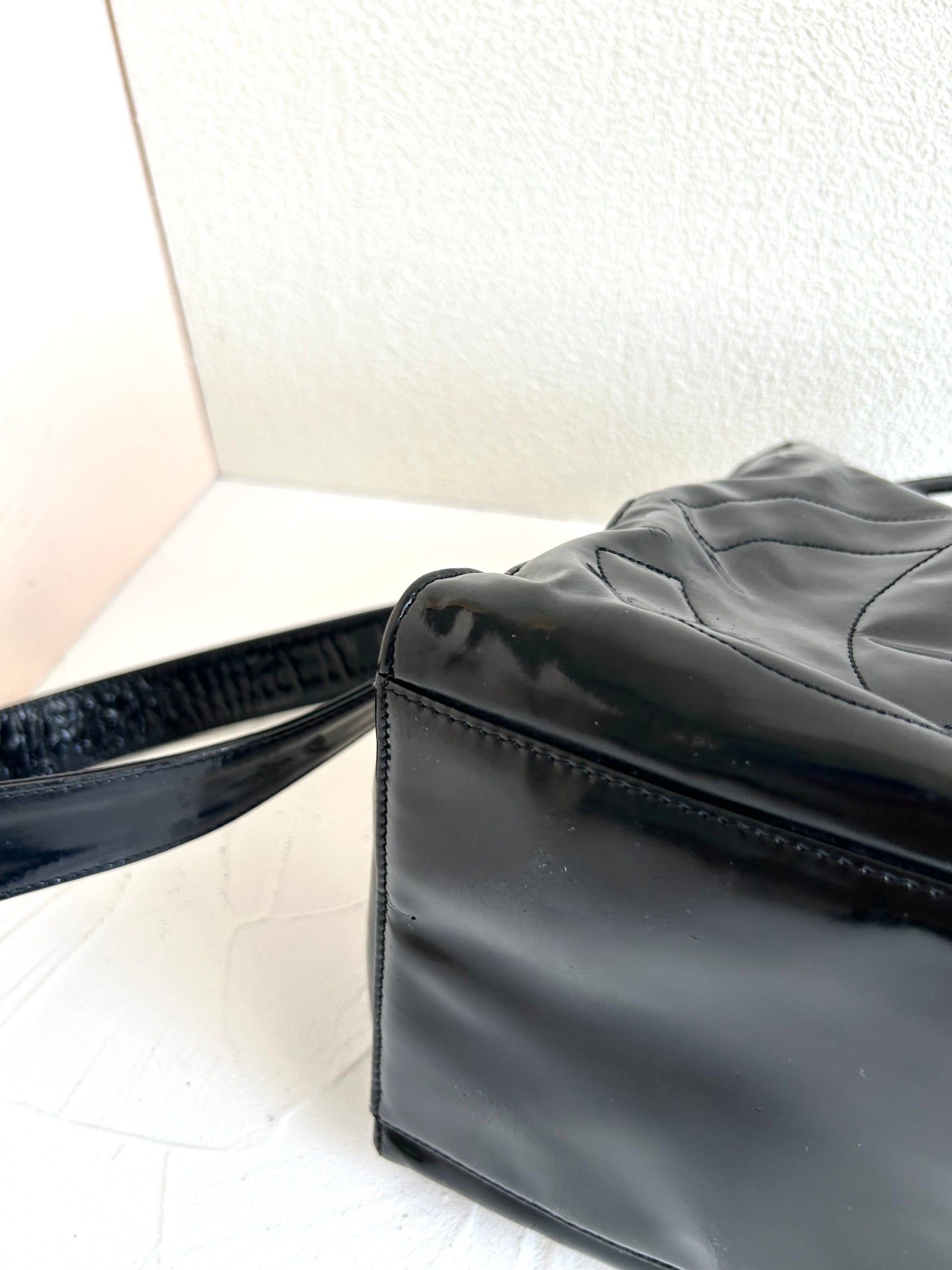 中古二手Chanel黑色漆皮皮革水桶親子小包單肩包/側背包/斜背包