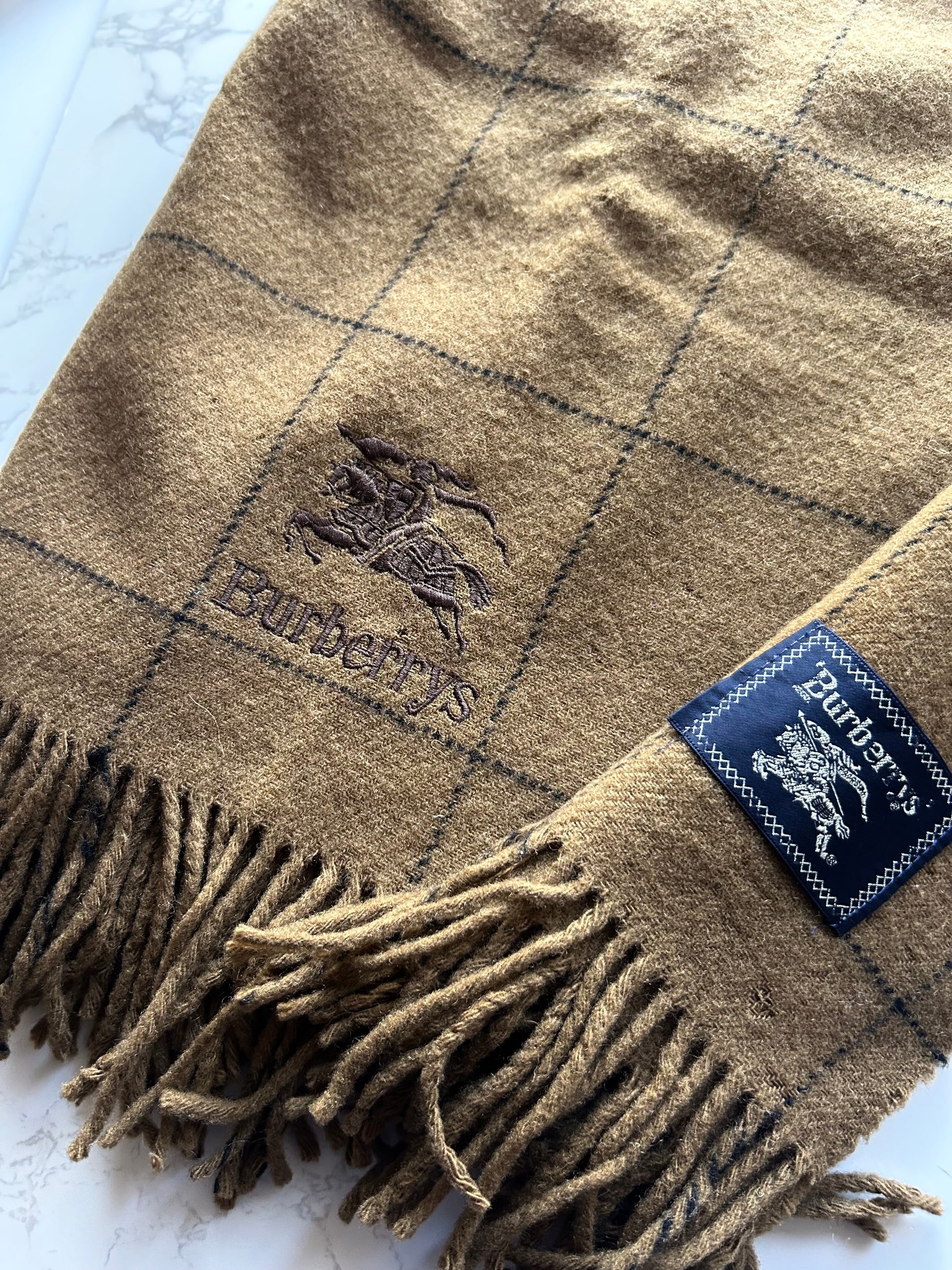 BURBERRYS 駝色幼格紋刺繡圍巾/頸巾· 新春禮品