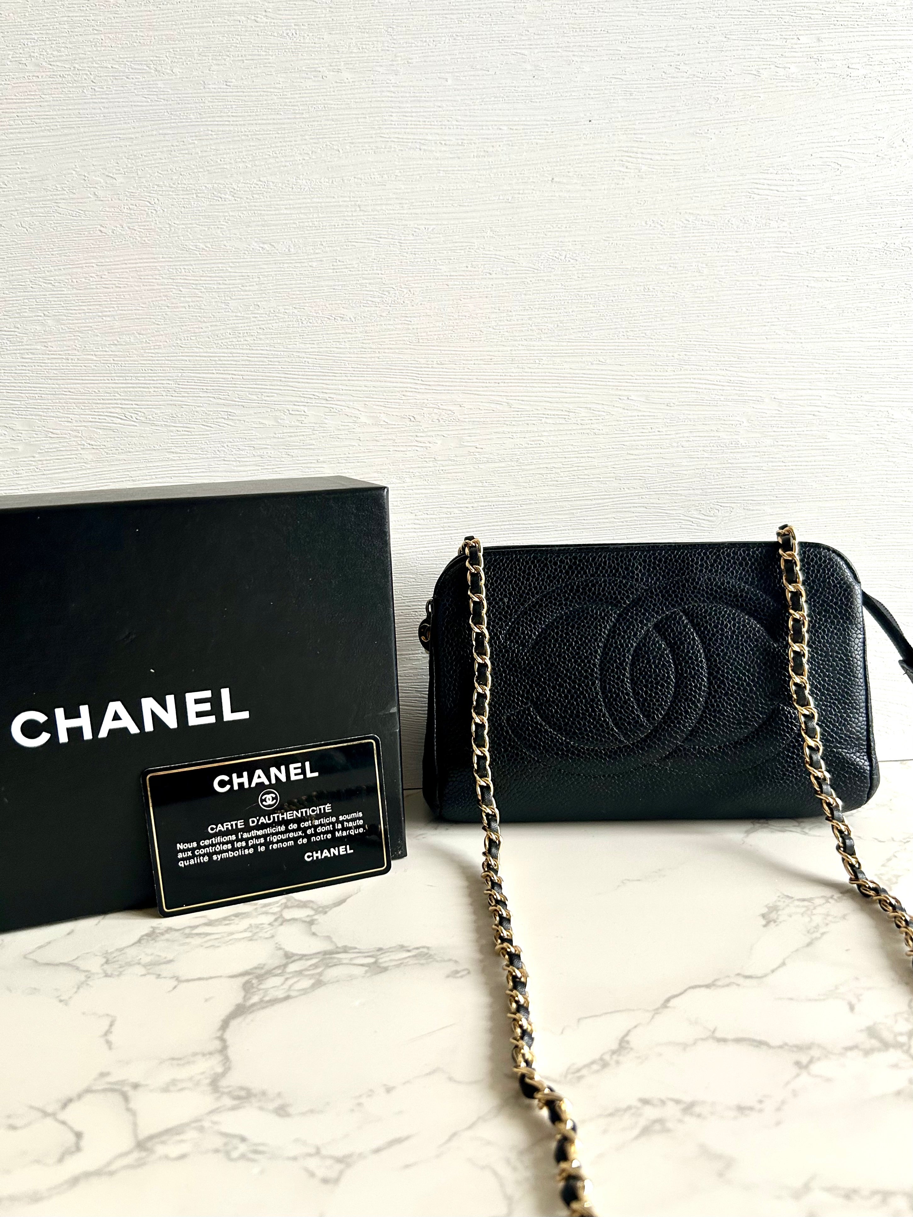 CHANEL Rare Black Caviar Leather Side Bag/Messenger Bag/Clutch